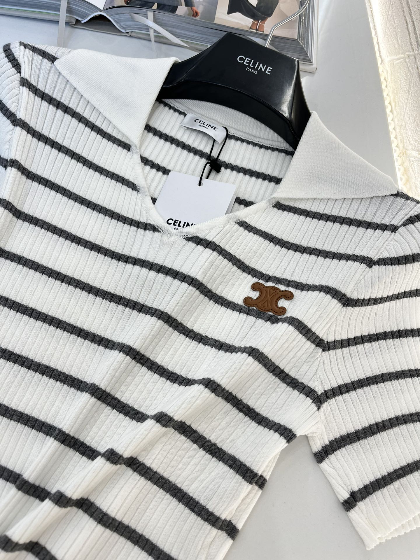 Haut en tricot rayé