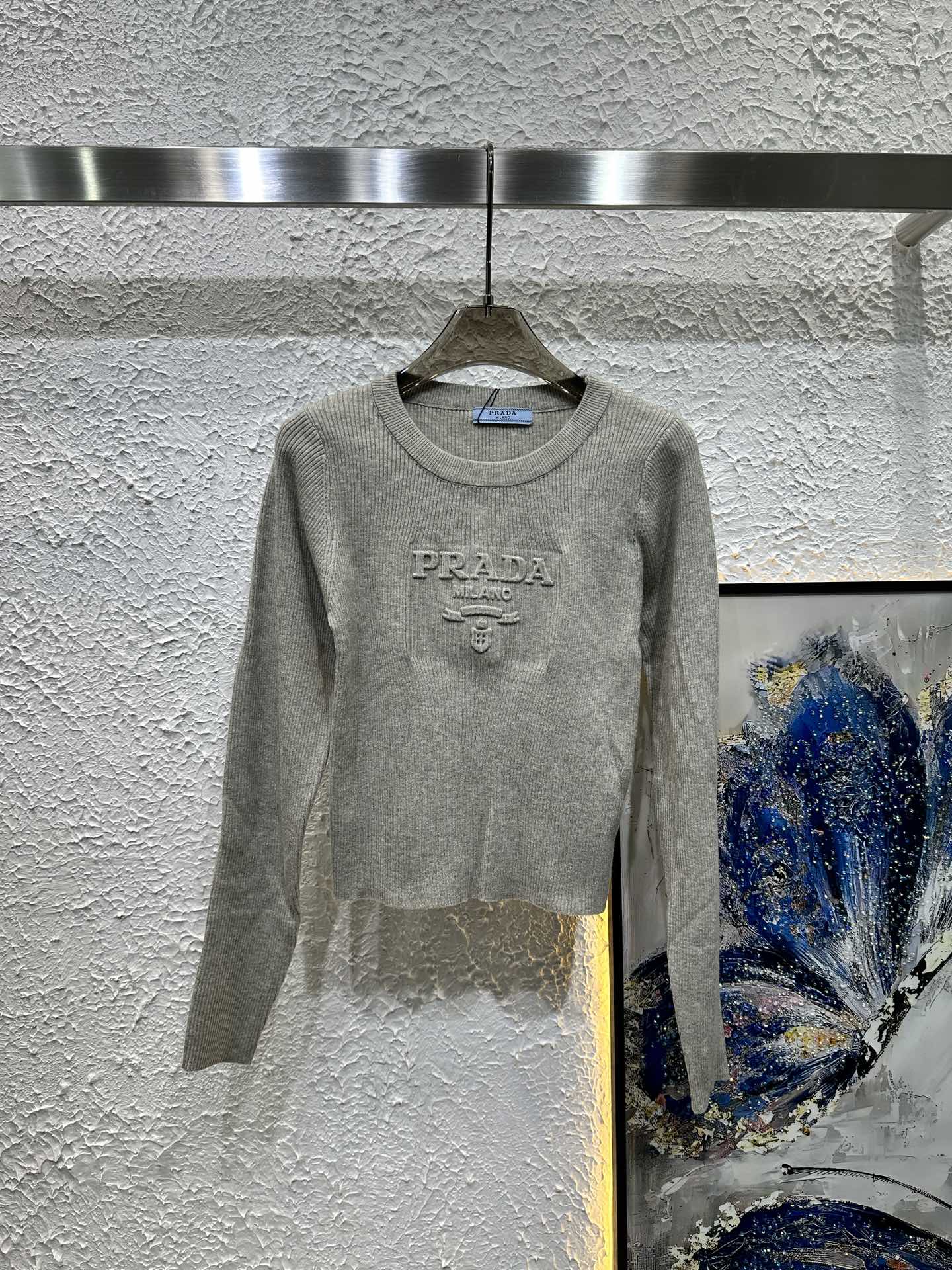 Strick-Langarmshirts mit 3D-Stahldruck