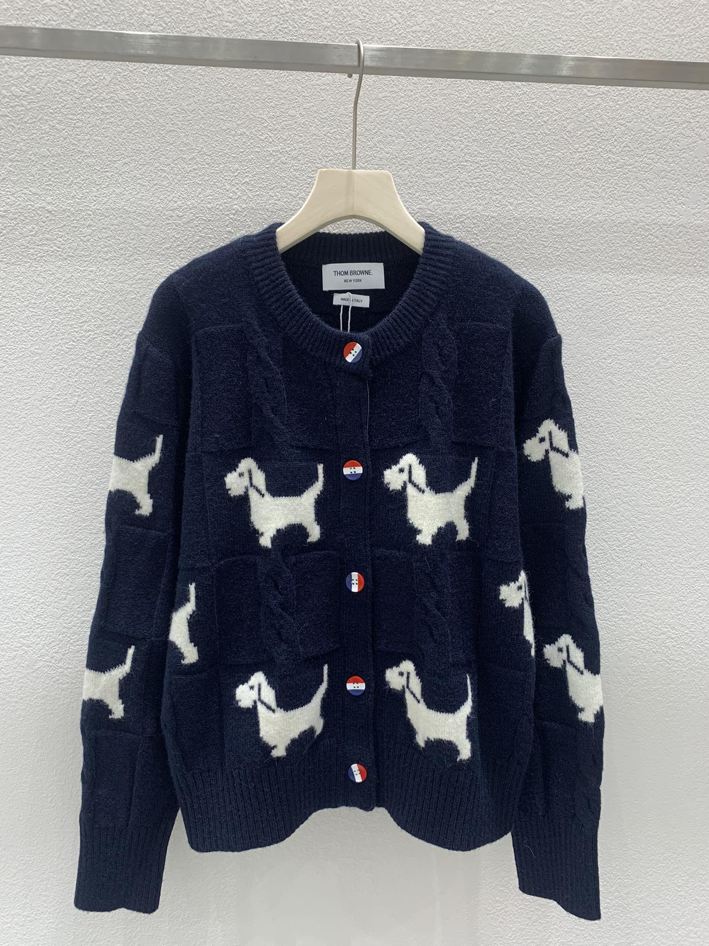 Cardigan ras du cou en tricot imprimé chiot
