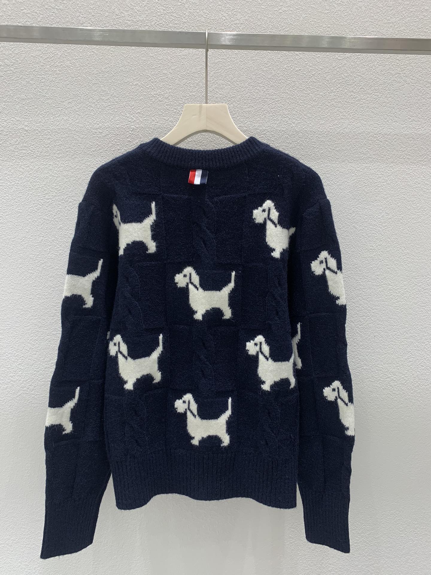Cardigan ras du cou en tricot imprimé chiot