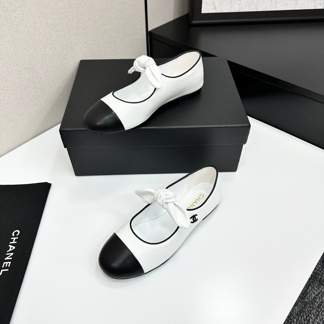 Bow-Accent Two-Tone Mary Jane Flats