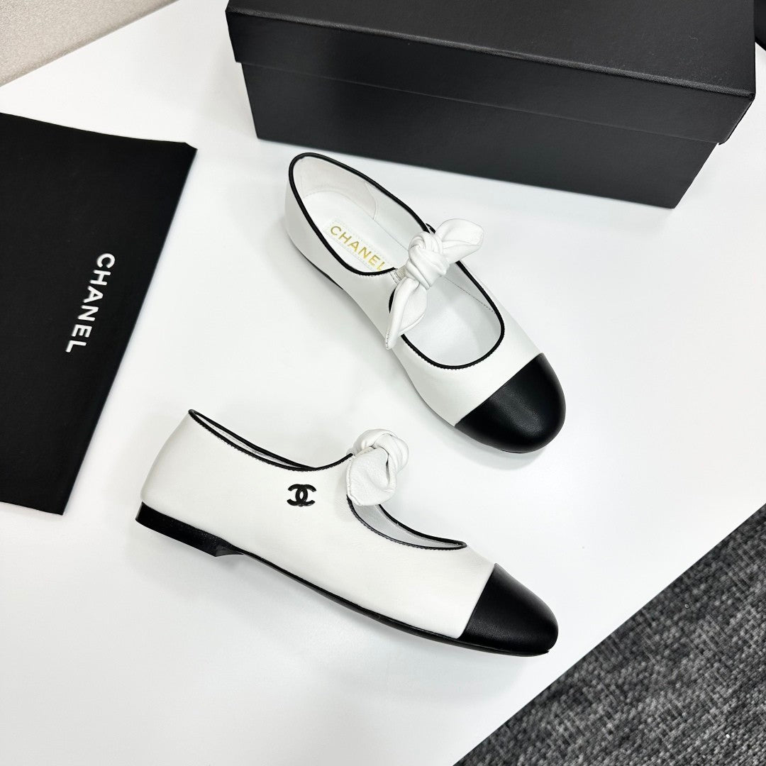 Bow-Accent Two-Tone Mary Jane Flats