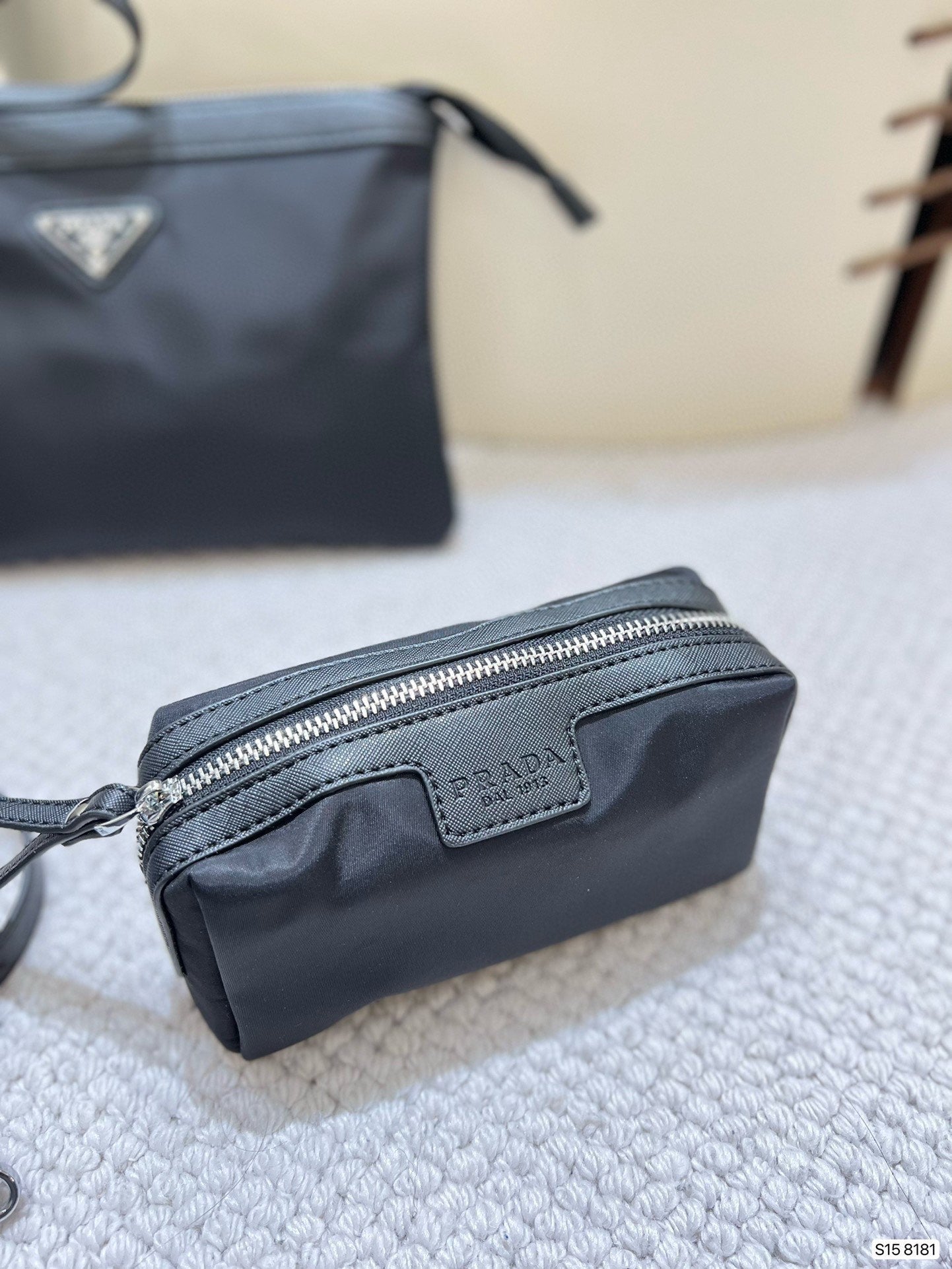 Sac fourre-tout en nylon noir avec ensemble d'organisateurs détachables