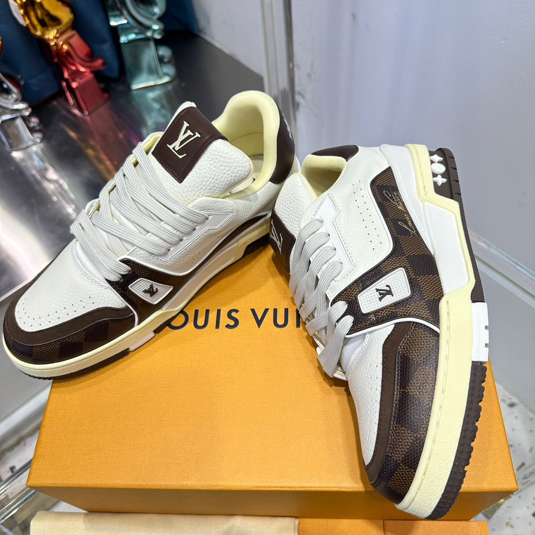 Trainer 2024 Laufsteg neues Modell