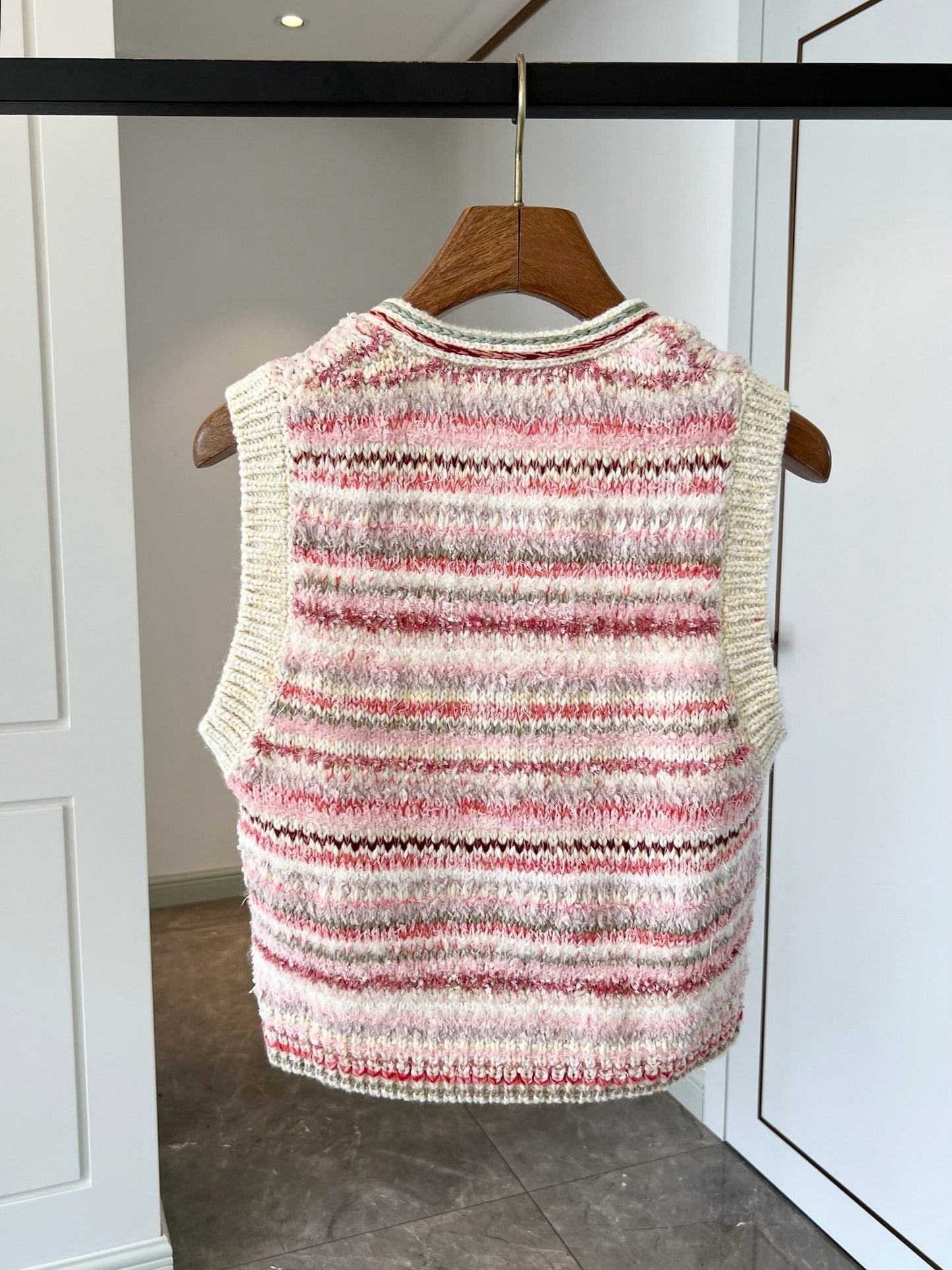 Strickweste mit Blockfarben-Streifen