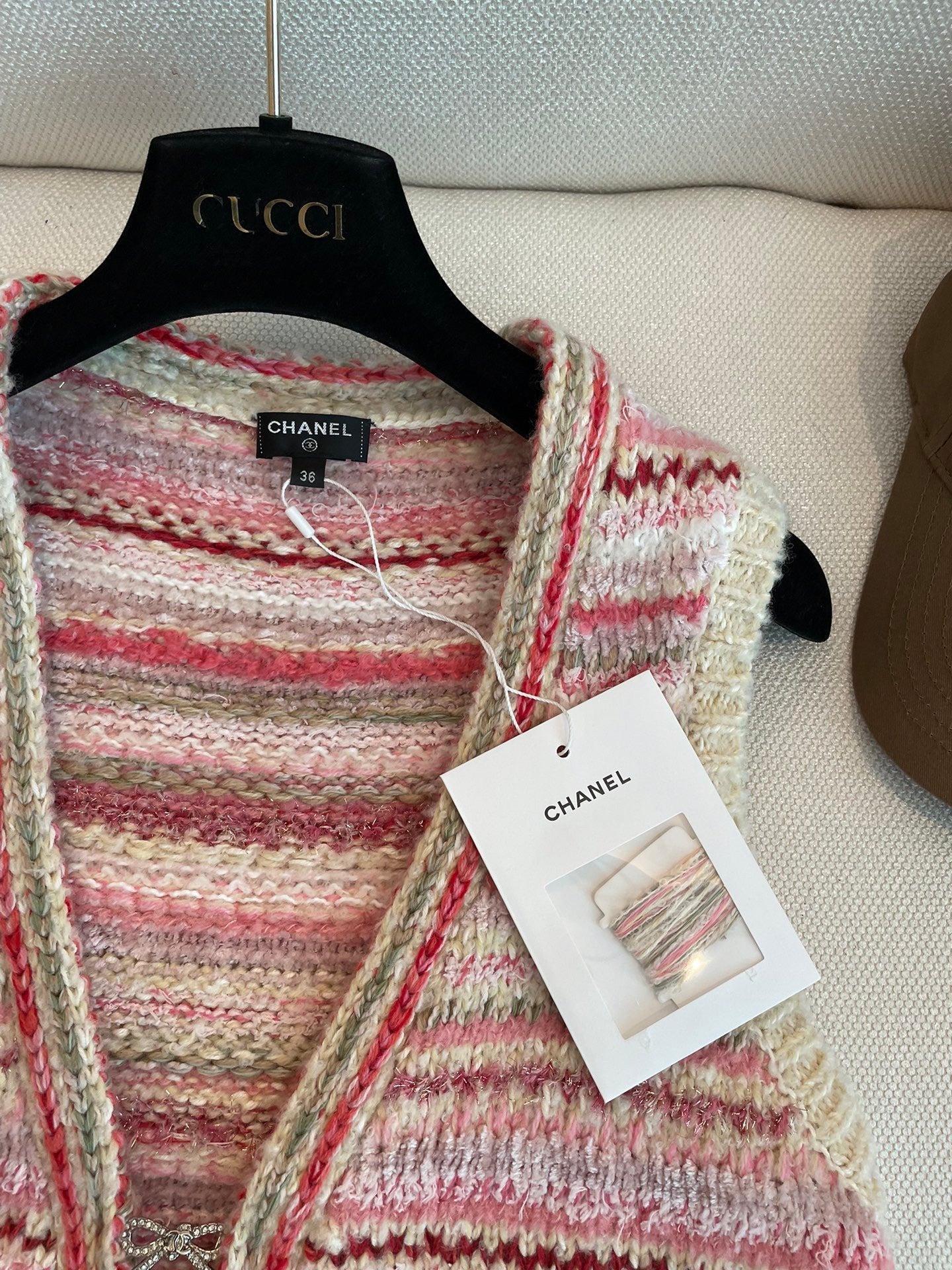 Strickweste mit Blockfarben-Streifen