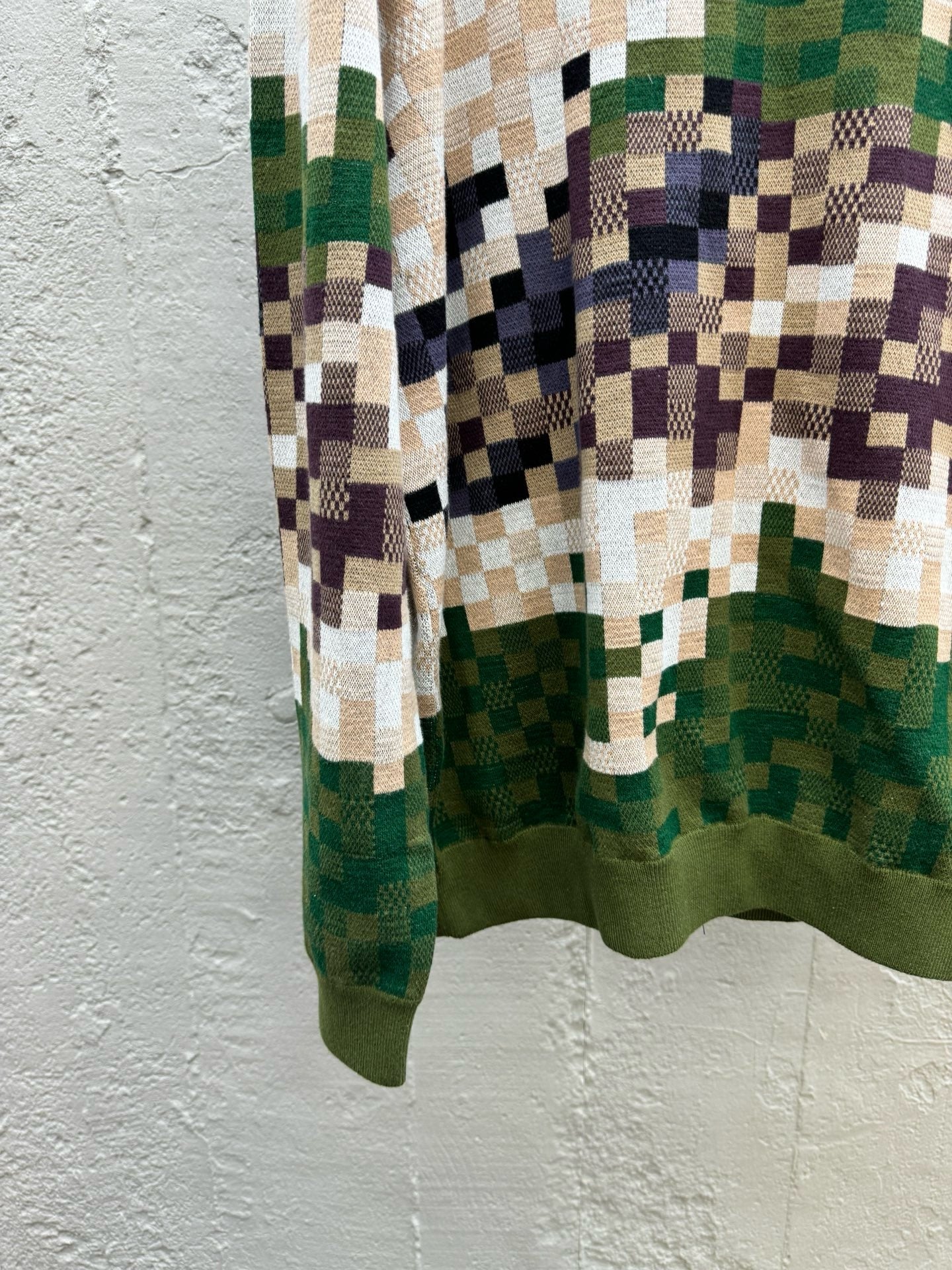 Pull en maille à carreaux vert camouflage