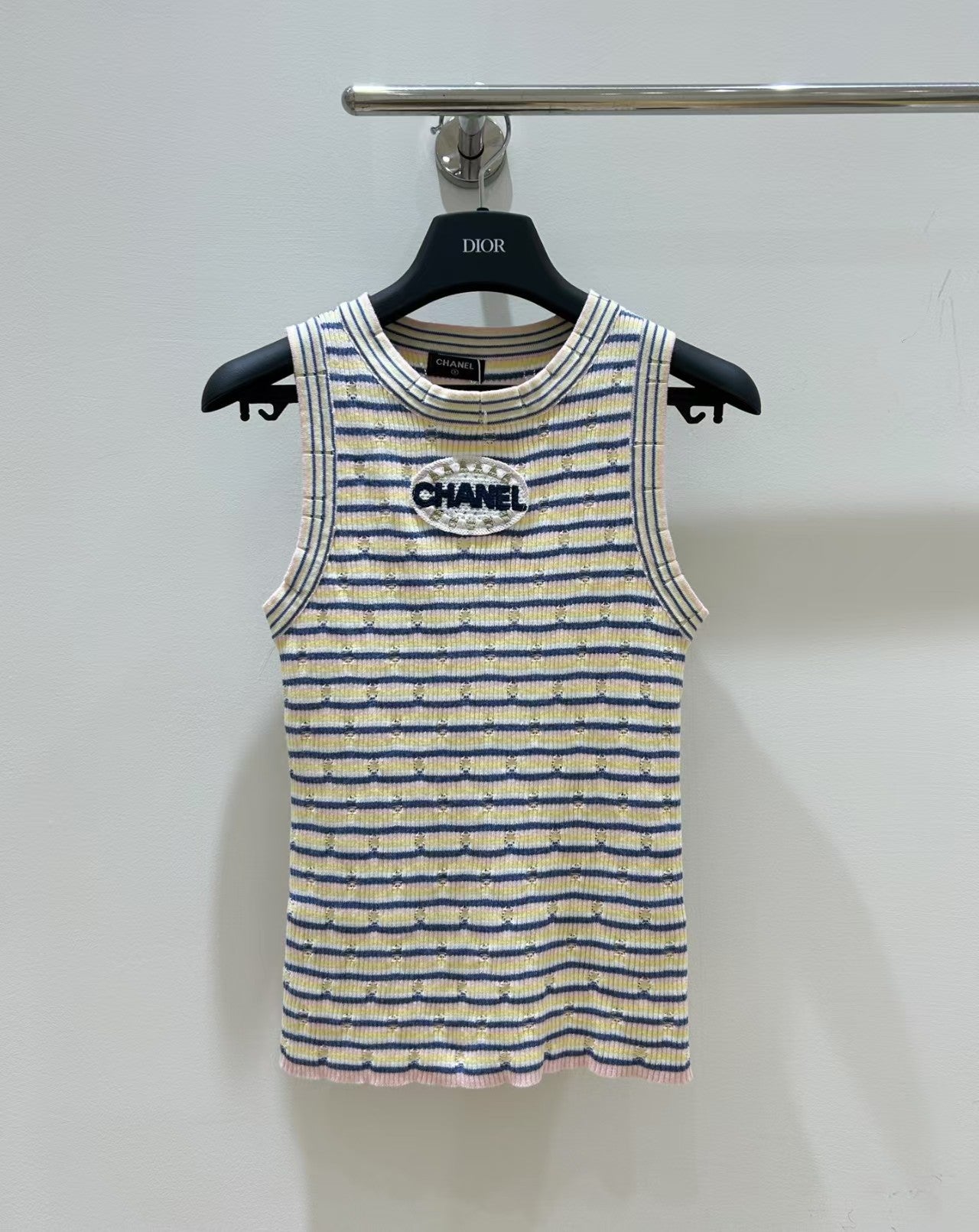 gilet sans manches rayé