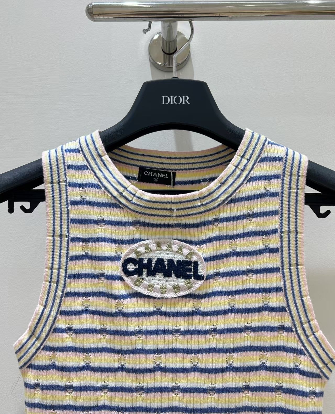 gilet sans manches rayé