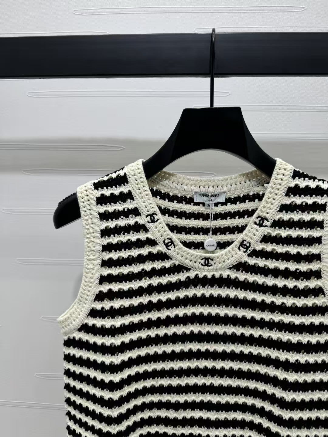 Gilet en tricot rayé