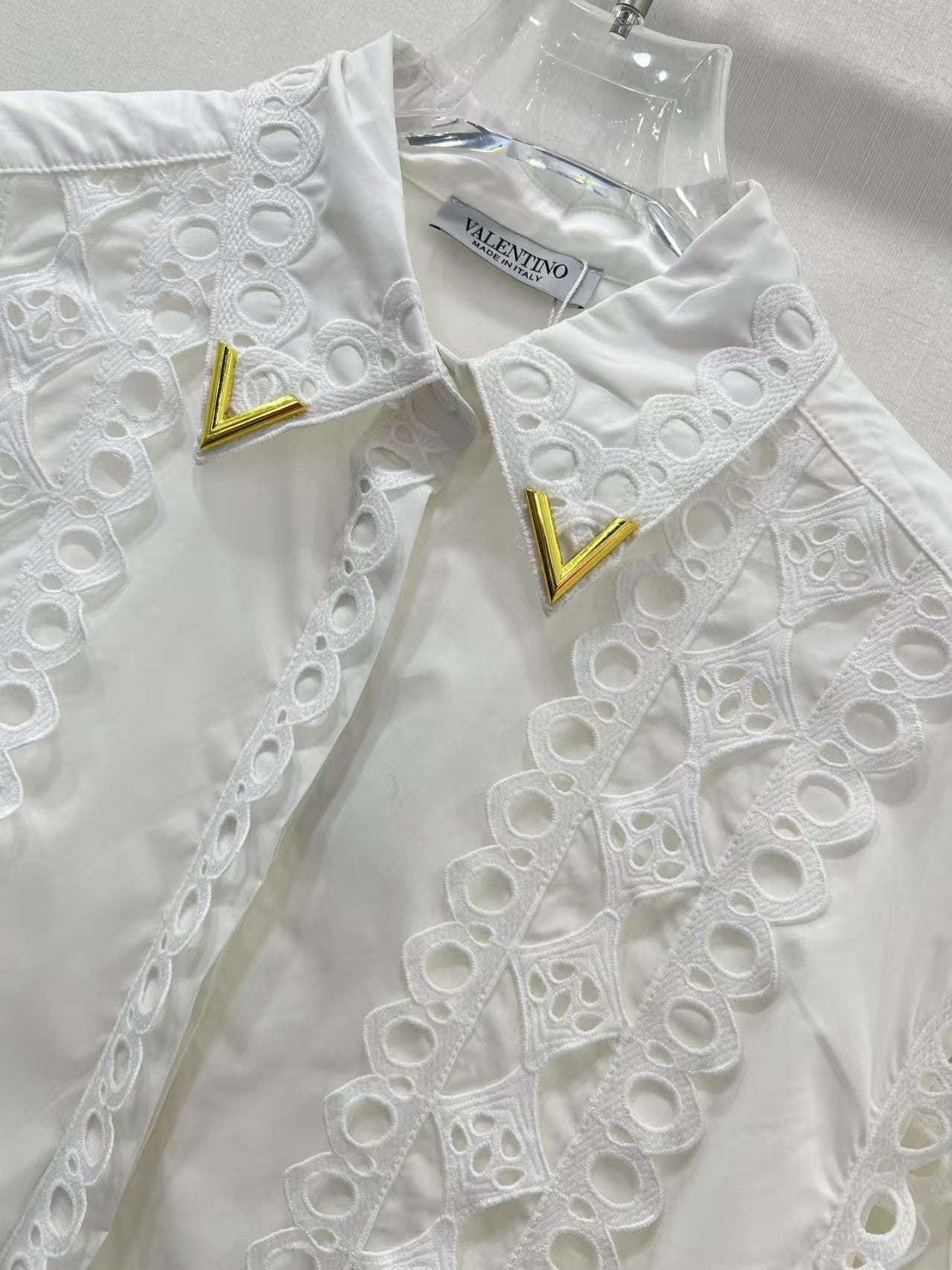 25 costumes creux à fleurs hydrosolubles à revers du début du printemps