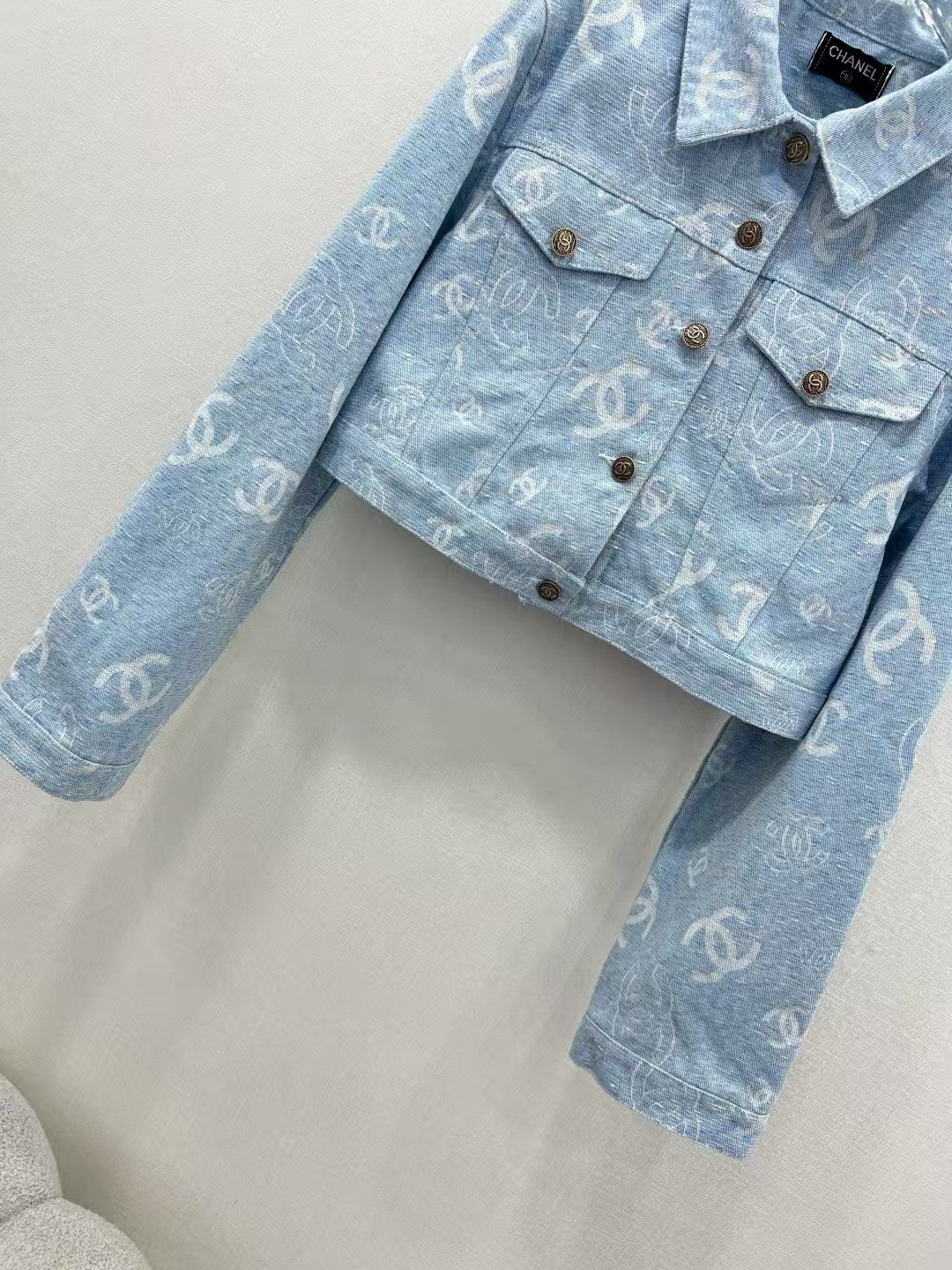 25 Veste en jean jacquard neuve pour le début du printemps