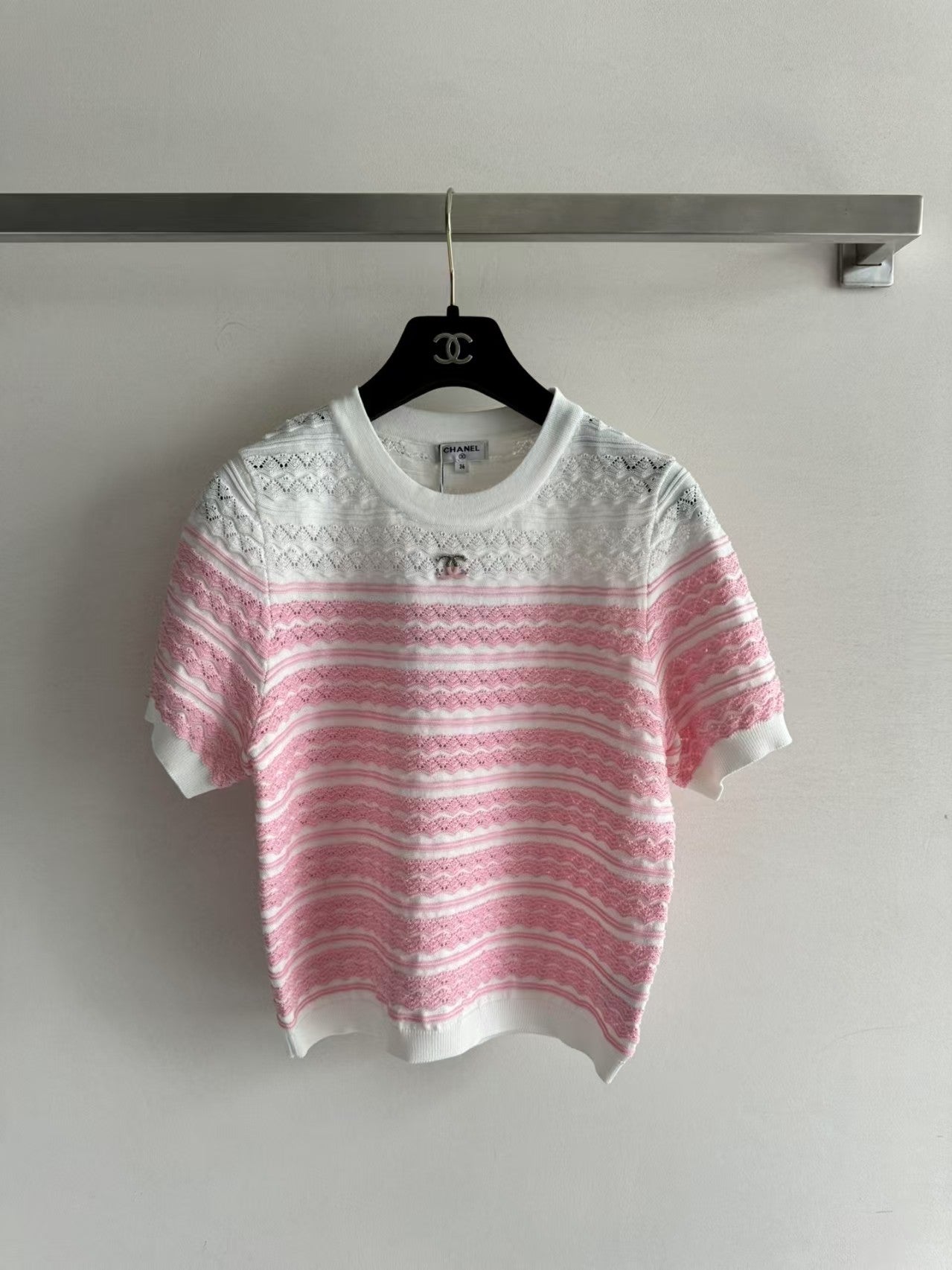 25 neue Kurzarmshirts
