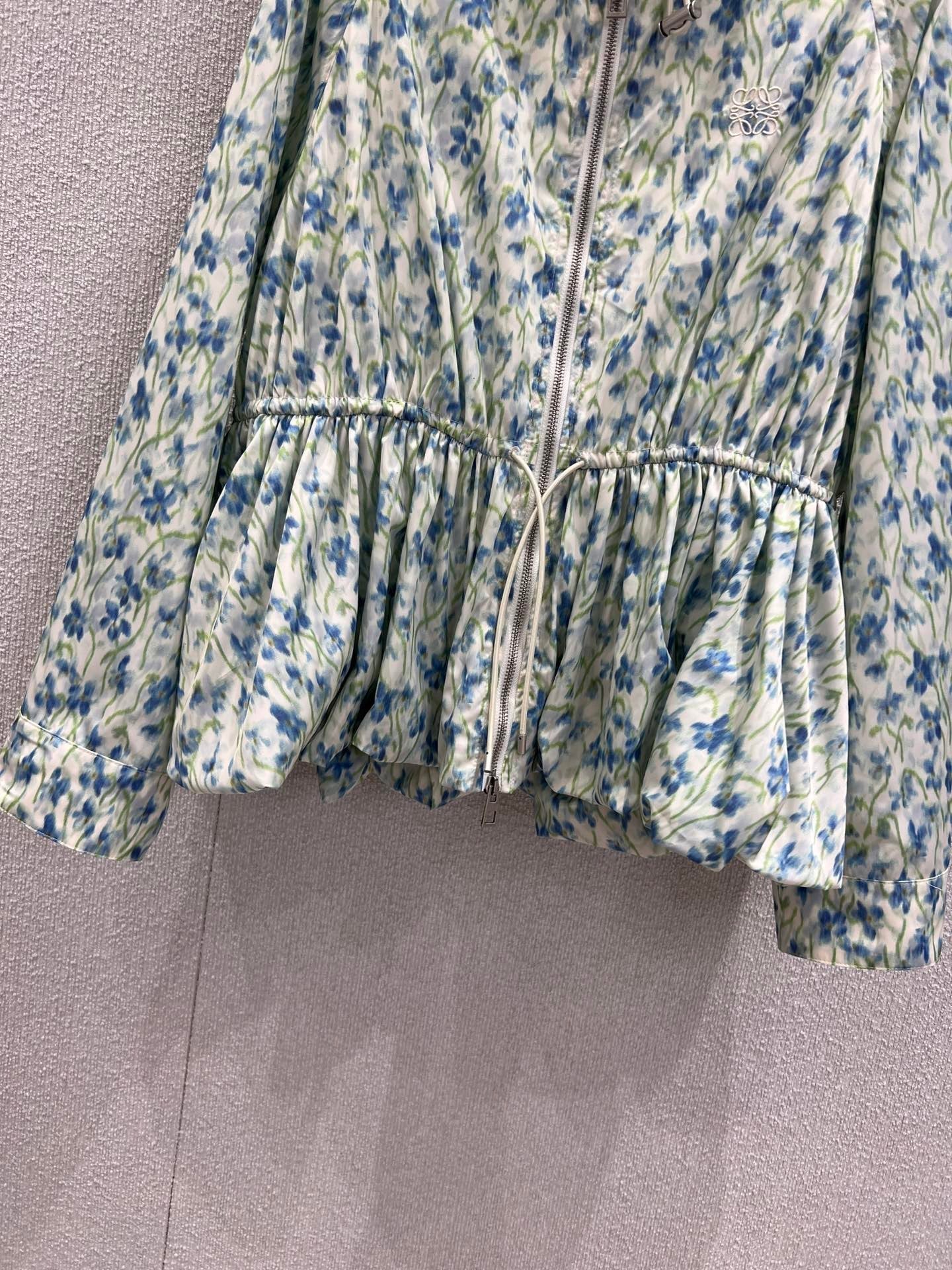 Early Autumn New Light Blue Floral Hooded Jacket