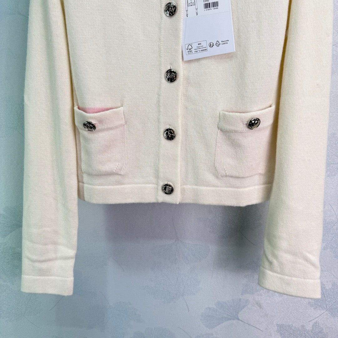 Double-pocket knitted crew neck long-sleeved cardigan