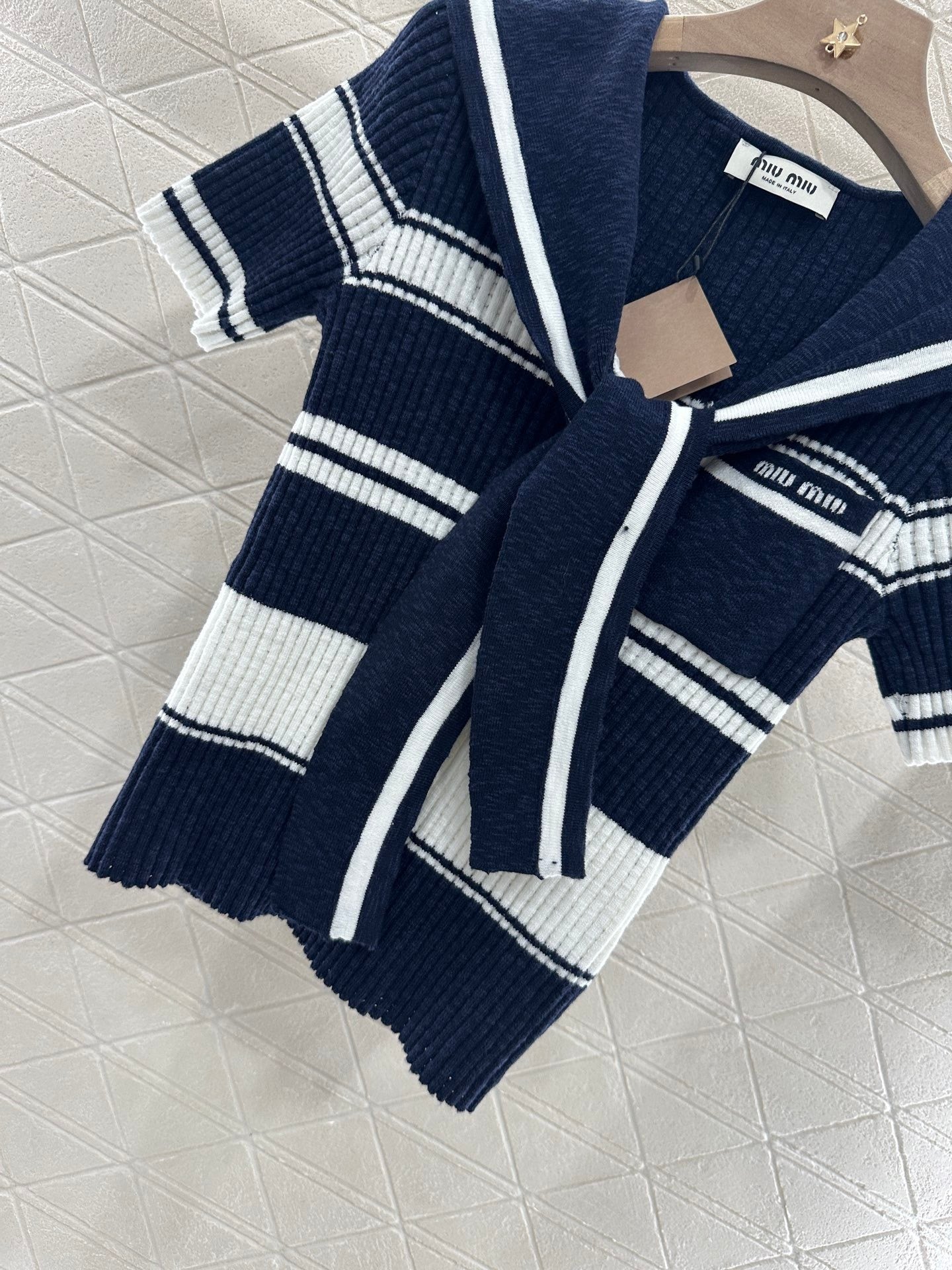 shawl collar knitted top