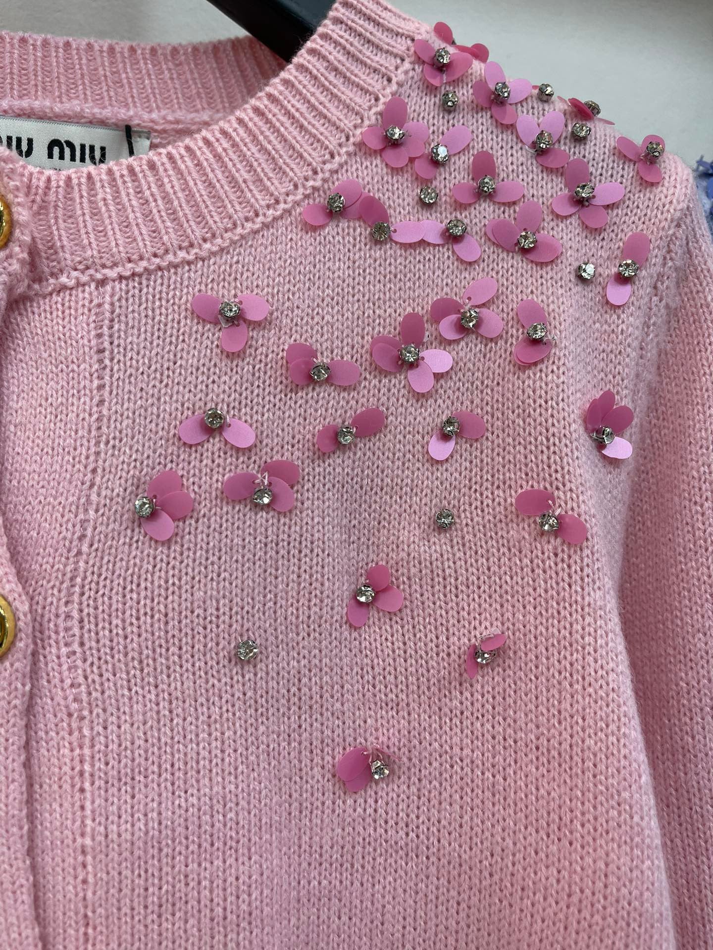 Sequined round neck long-sleeved knitted cardigan