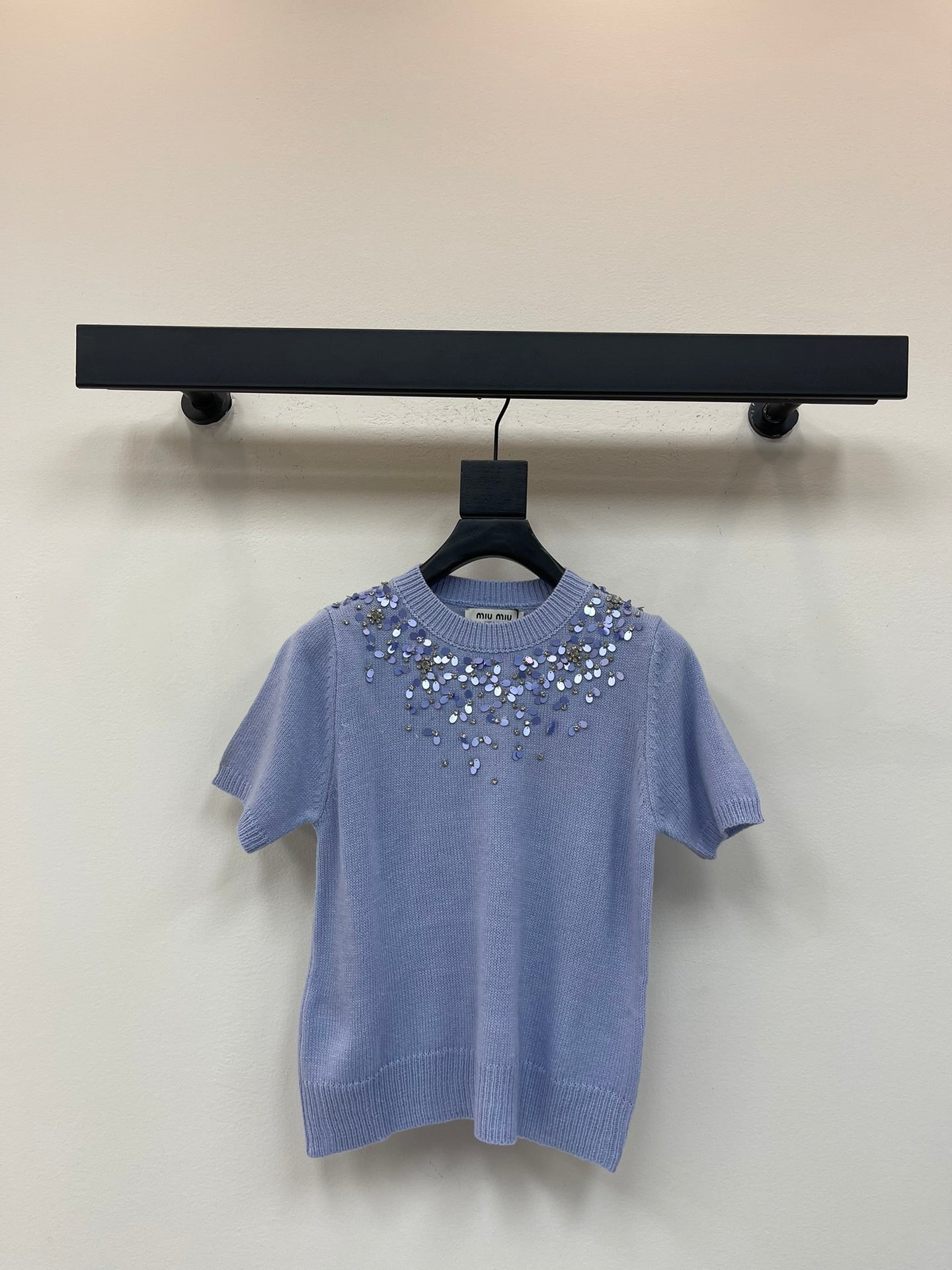Sequined round neck long sleeve knitted