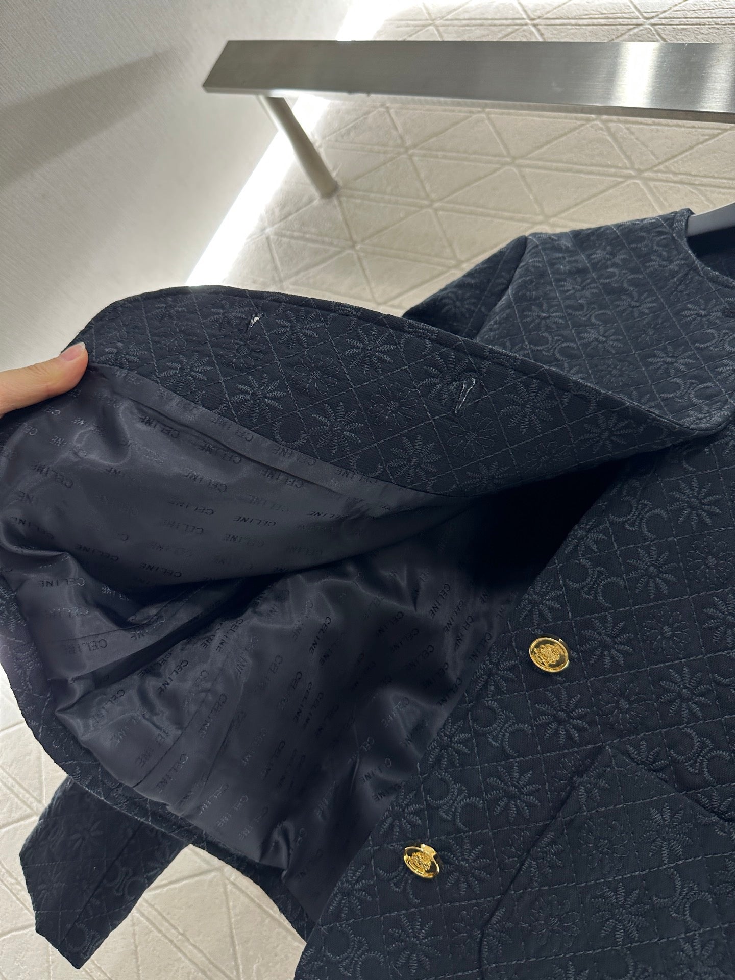 Round neck jacquard