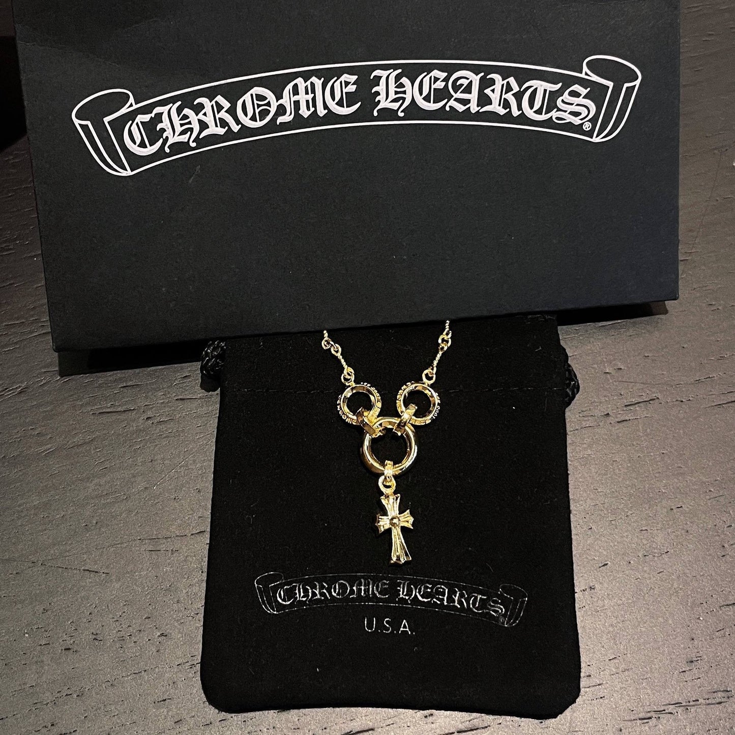 🔥🔥🔥24FW NOUVEAU collier petite croix à trois anneaux CHHES