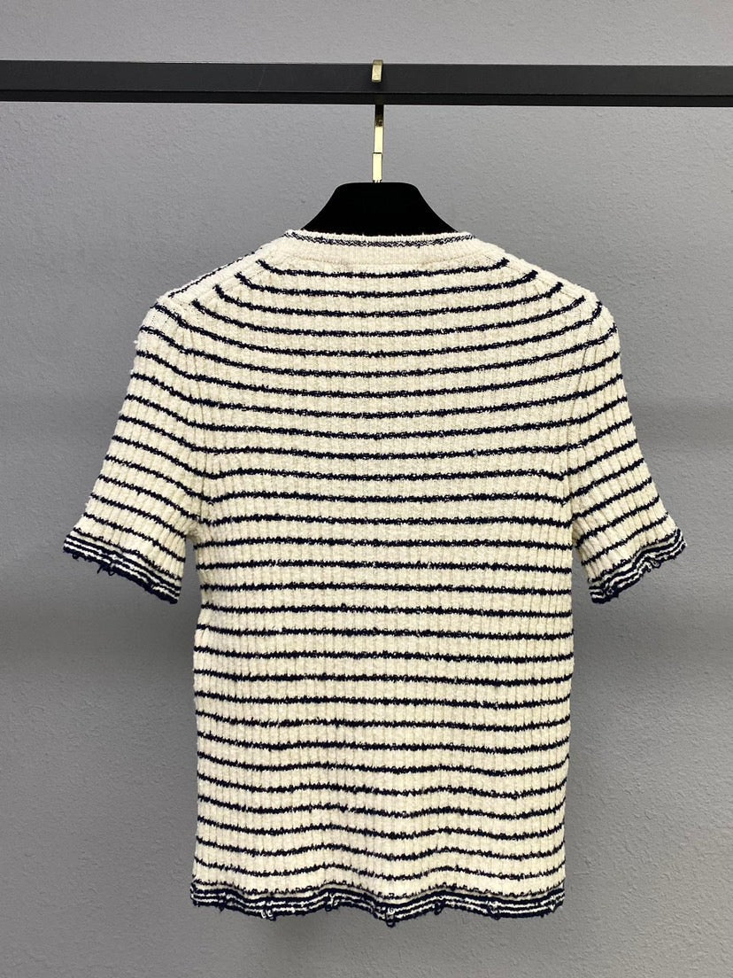 Crew neck short sleeve knitted top