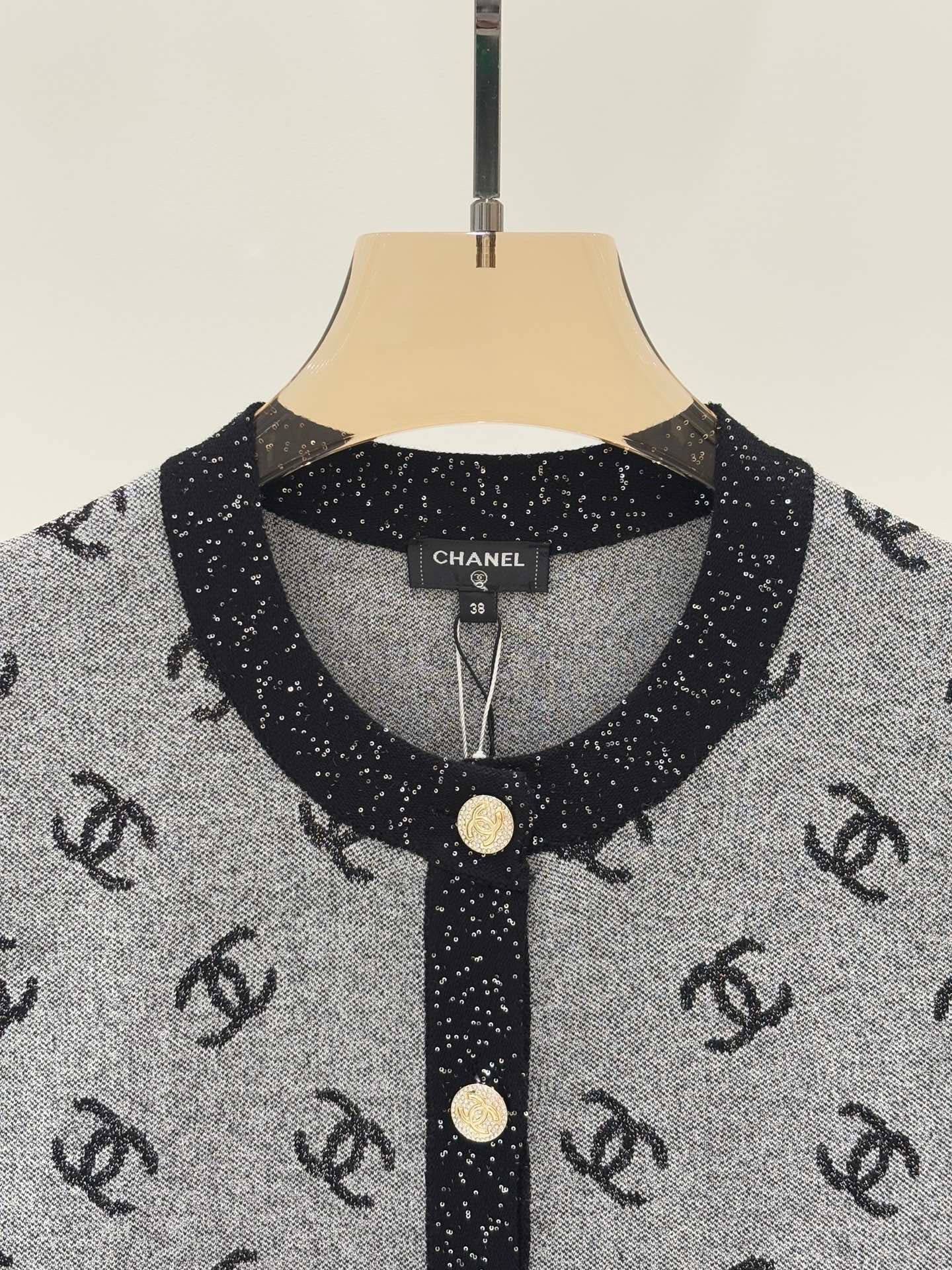 short sleeves25 new summer round neck letters