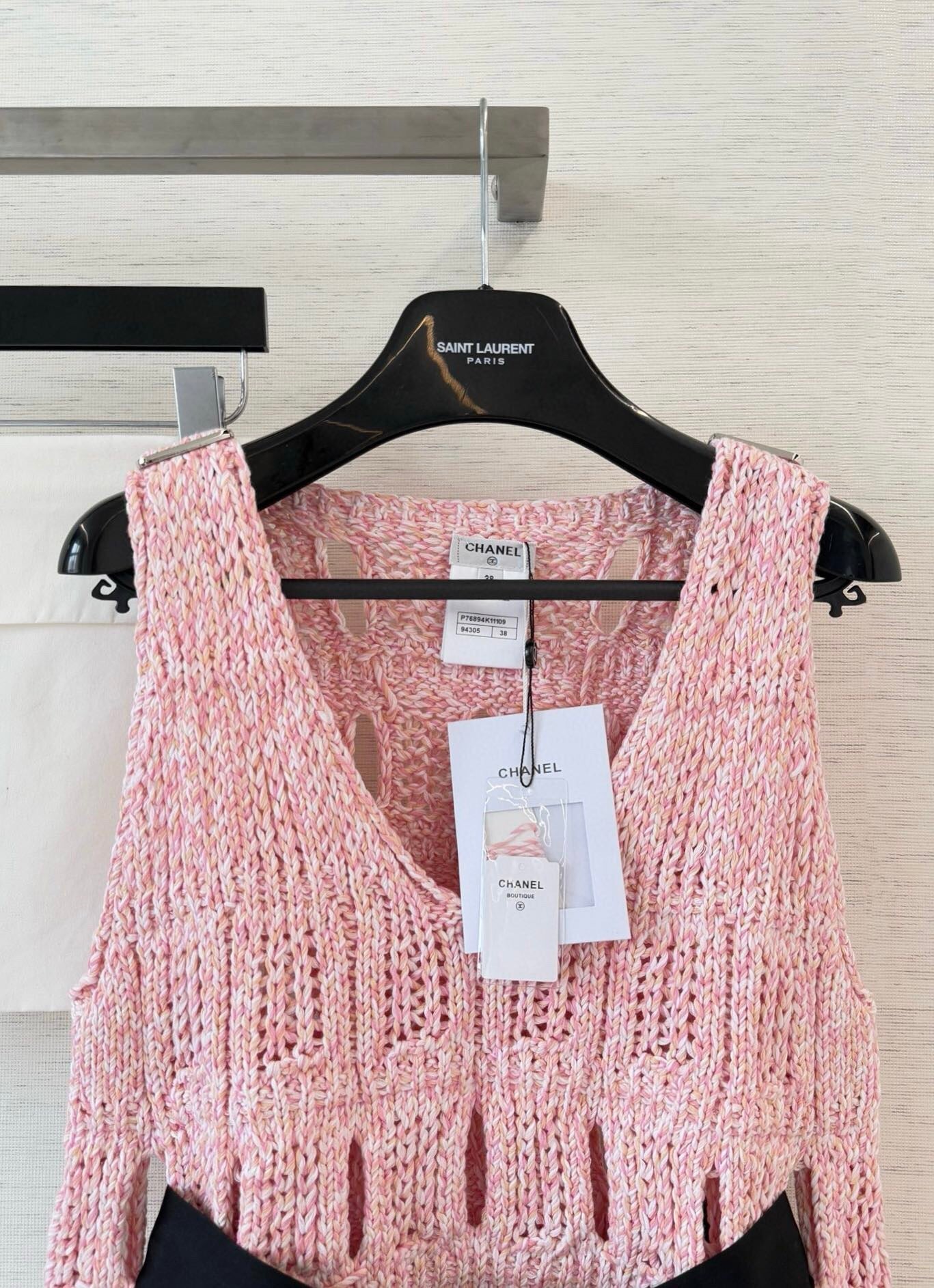 Nouvelle camisole teinte sur mesure de la série Butterfly