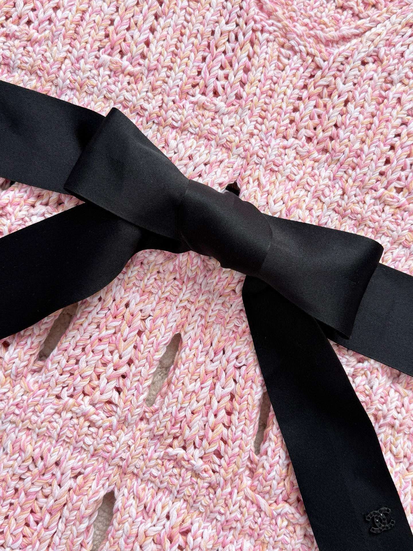 Nouvelle camisole teinte sur mesure de la série Butterfly