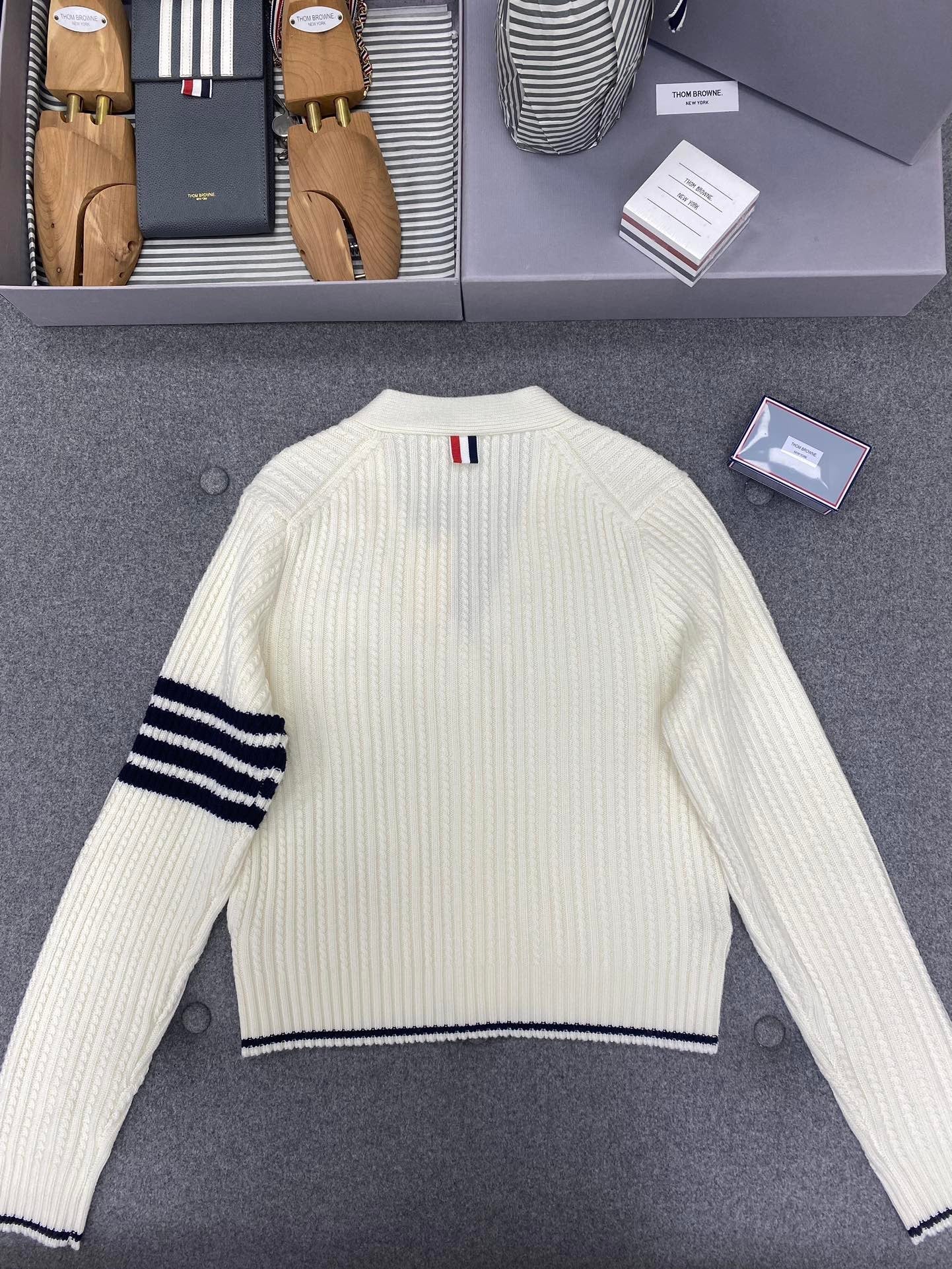 TB classic four-stripe V-neck cardigan