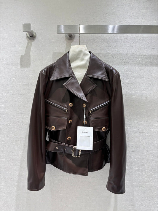 Taillierte Lederjacke