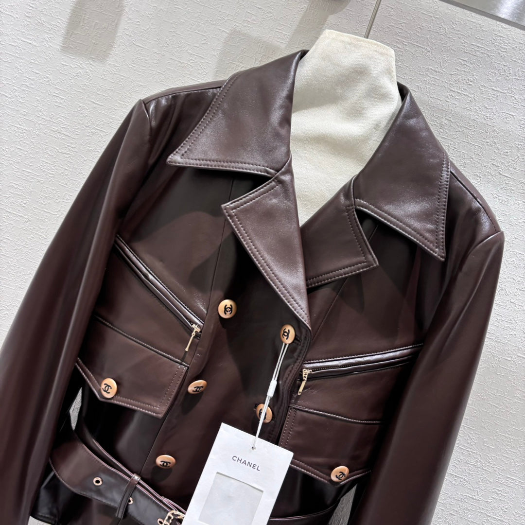 Taillierte Lederjacke