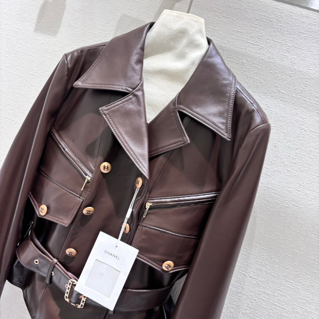 Taillierte Lederjacke