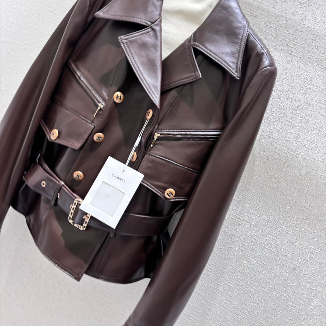 Taillierte Lederjacke