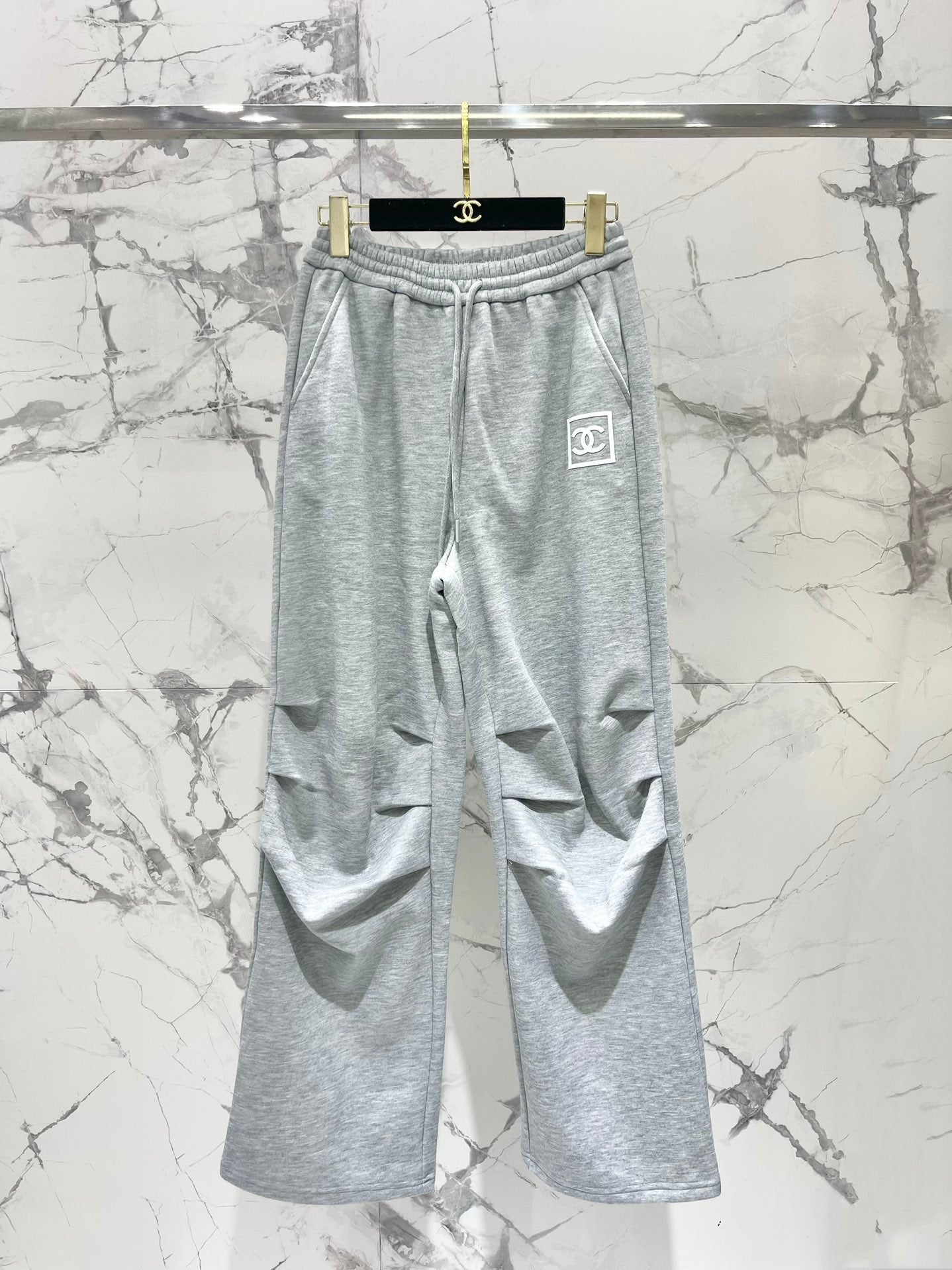 Pantalon de survêtement en peluche à taille serrée et jambe droite