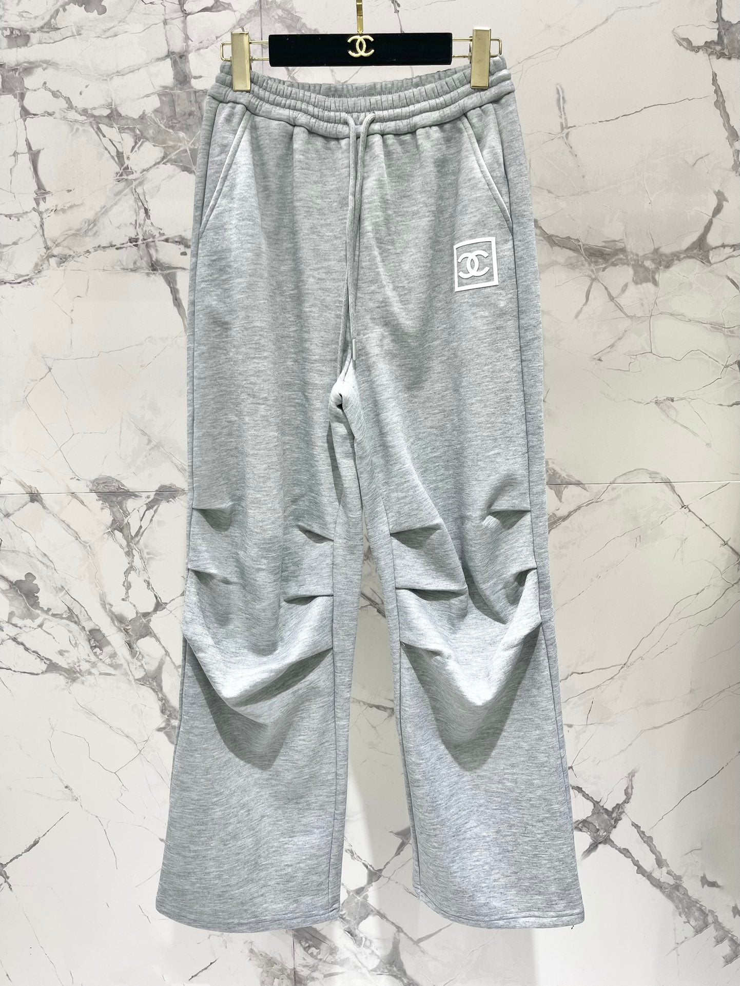 Pantalon de survêtement en peluche à taille serrée et jambe droite