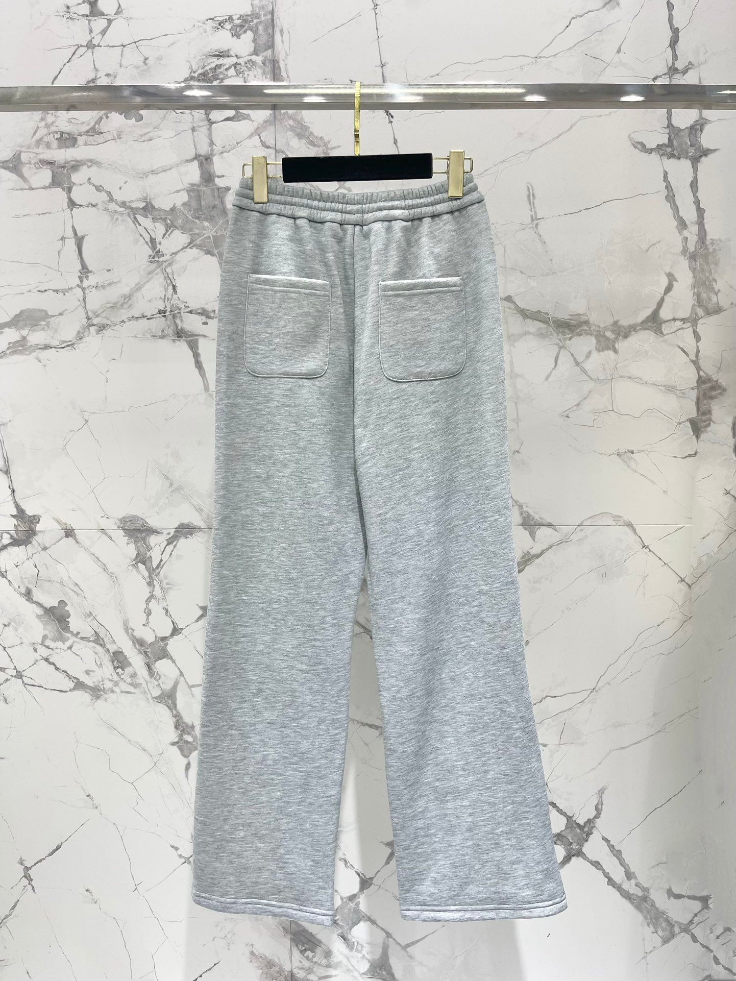 Pantalon de survêtement en peluche à taille serrée et jambe droite