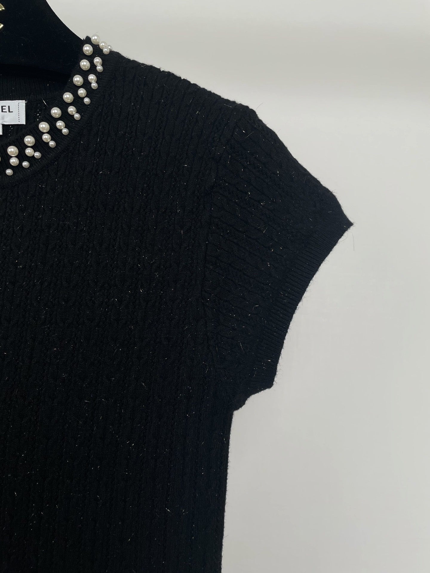 Pearl-Trim Ribbed Knit Short-Sleeve Top