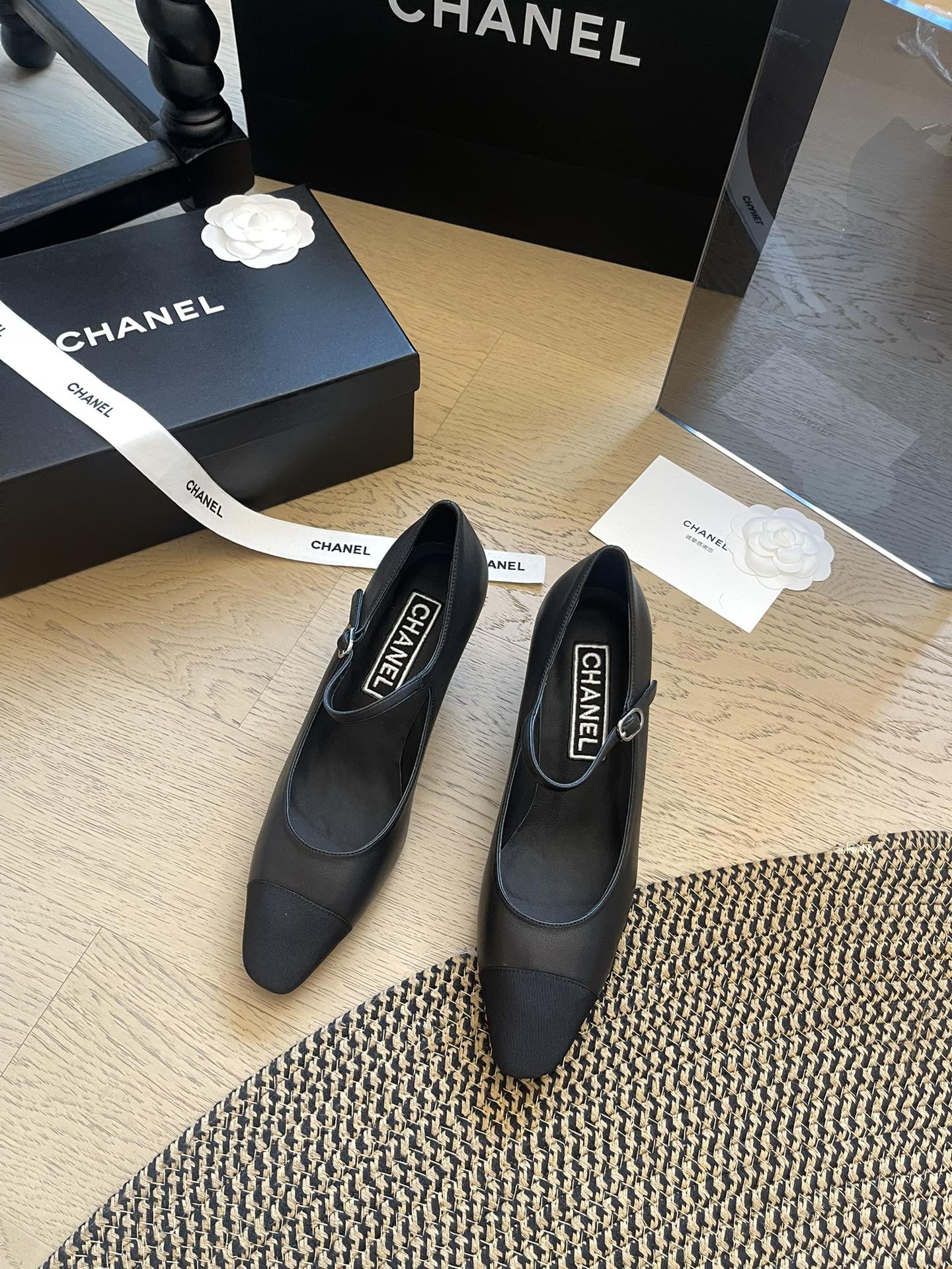 24P Frühling neue Mary Jane quadratische spitze Schuhe
