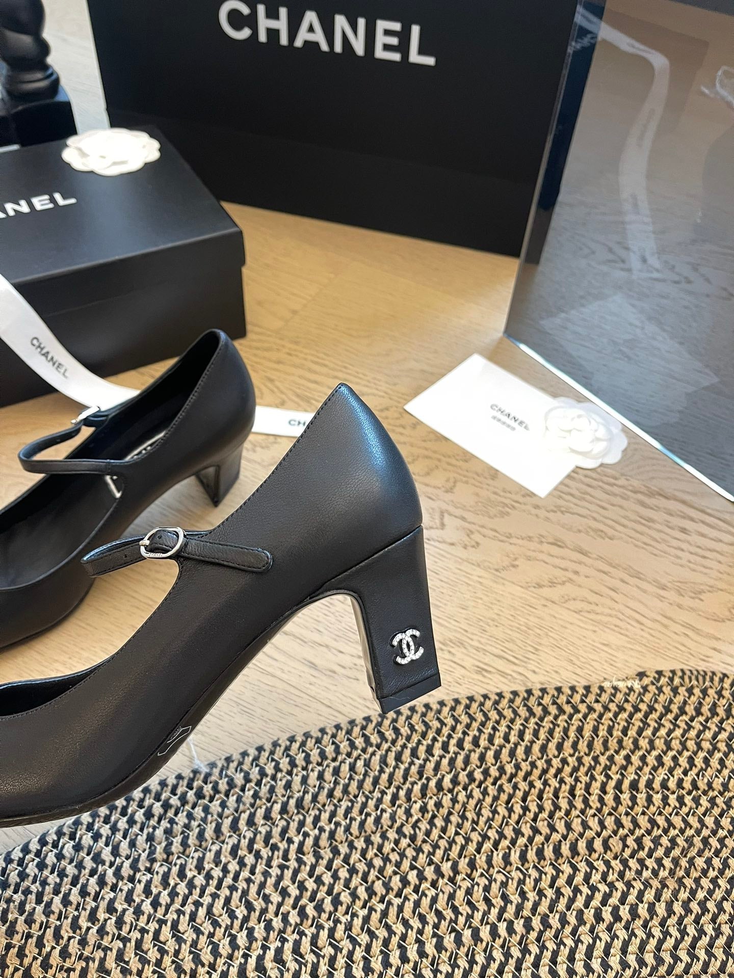 24P Frühling neue Mary Jane quadratische spitze Schuhe