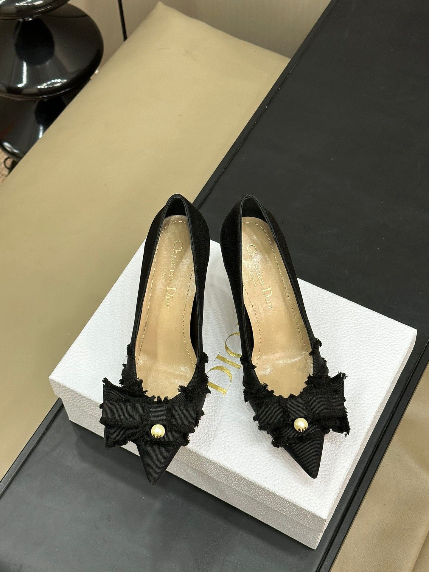 24ss nouvelle arrivée～ cd home bow 🎀 petites chaussures à talon chat perle