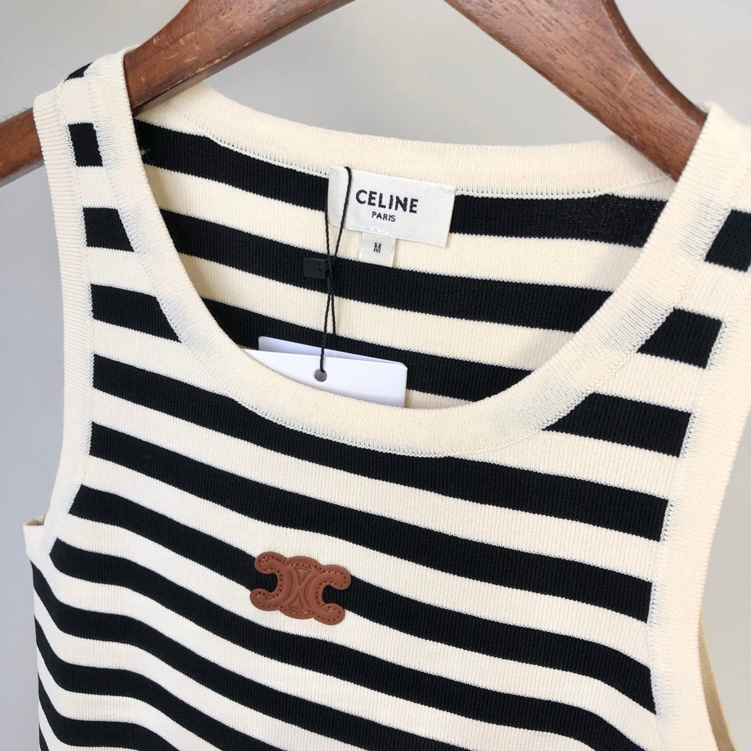 Gilet rayé noir et blanc