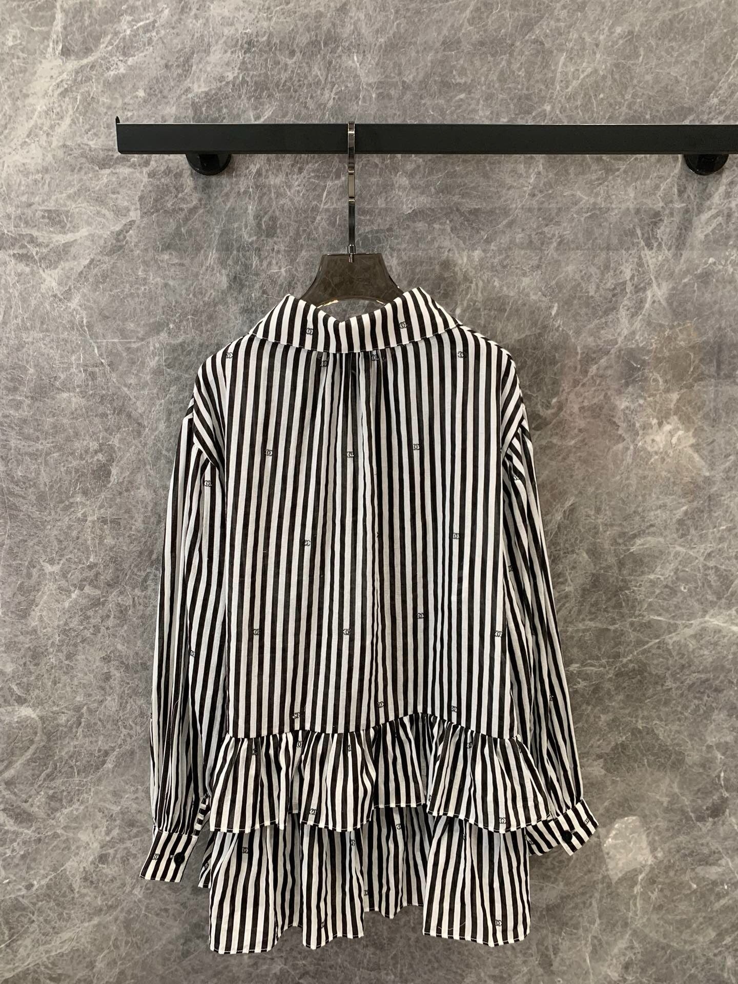 Robe à gâteau rayée