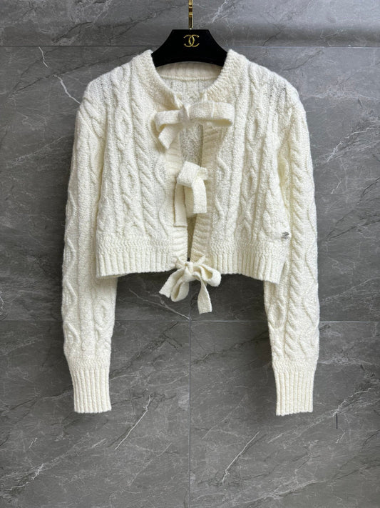 Cardigan à nœud papillon