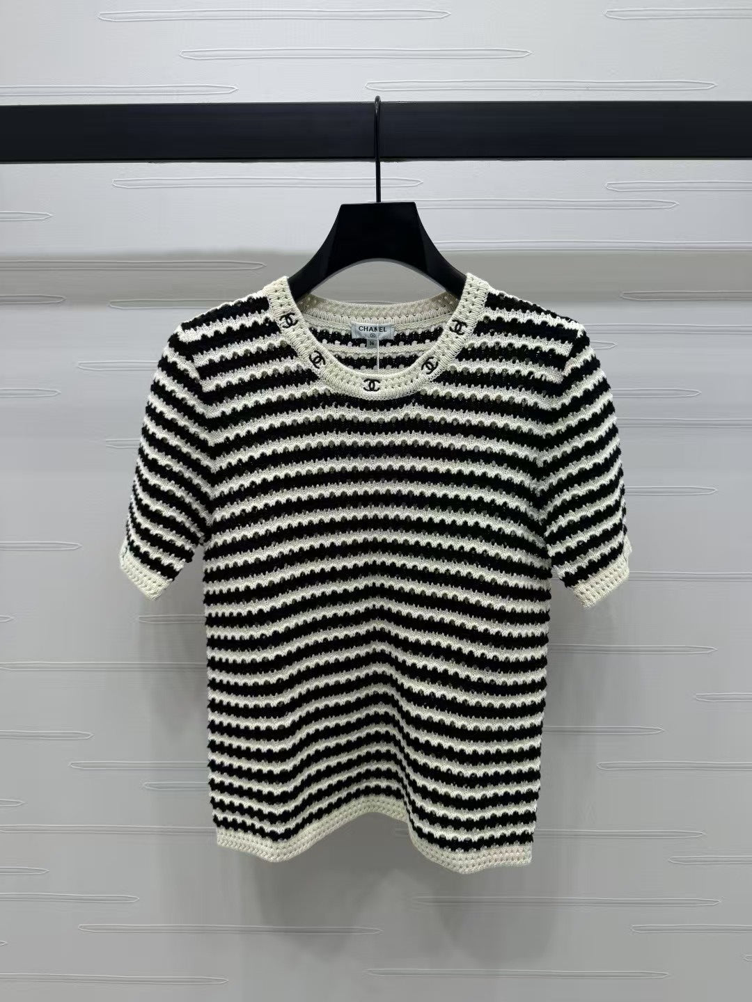 Manches courtes en tricot rayé