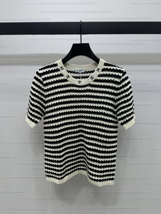 Manches courtes en tricot rayé