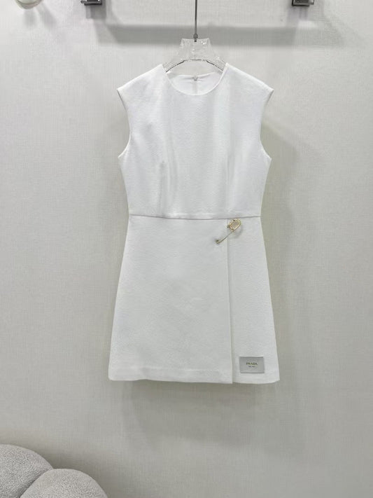 25 nouvelles robes sans manches à épingles de sûreté