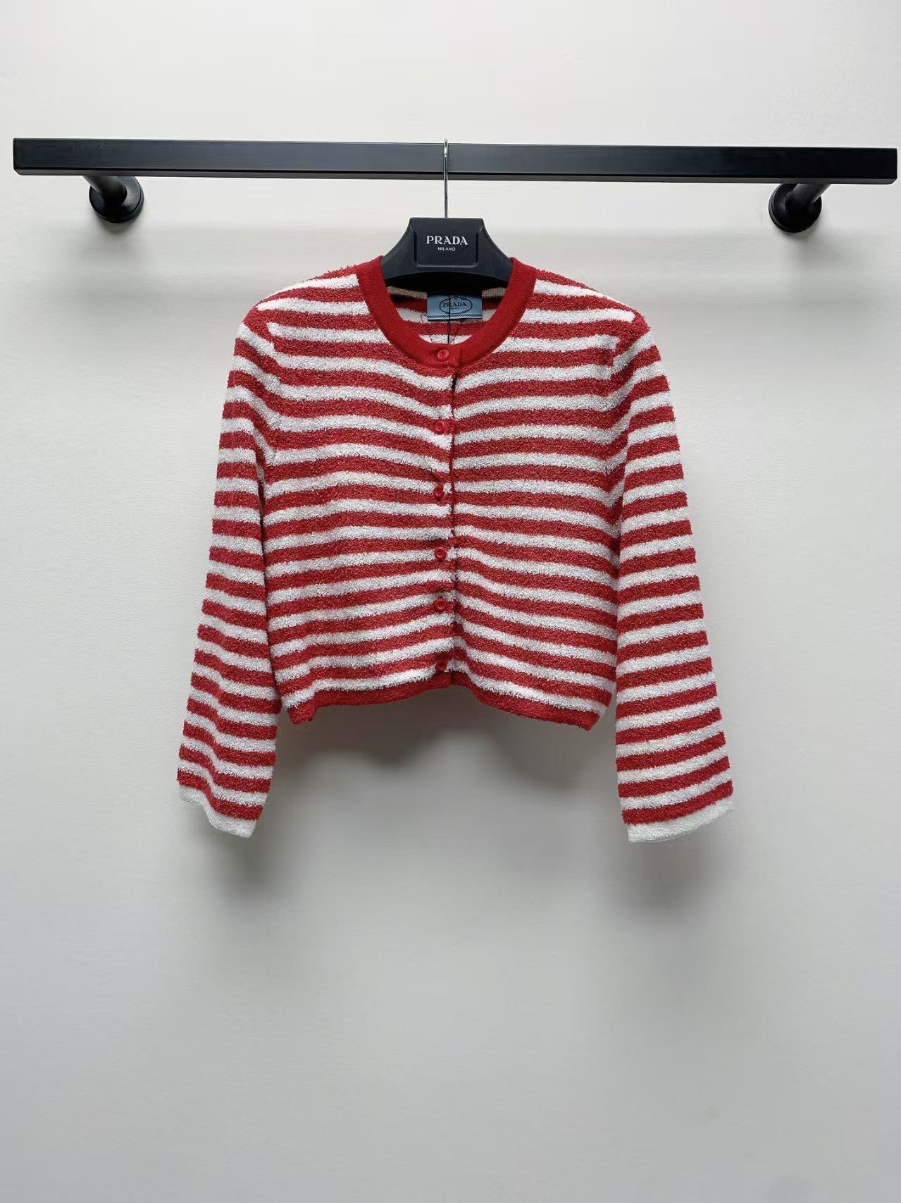 Cardigan en tricot rayé 25ss