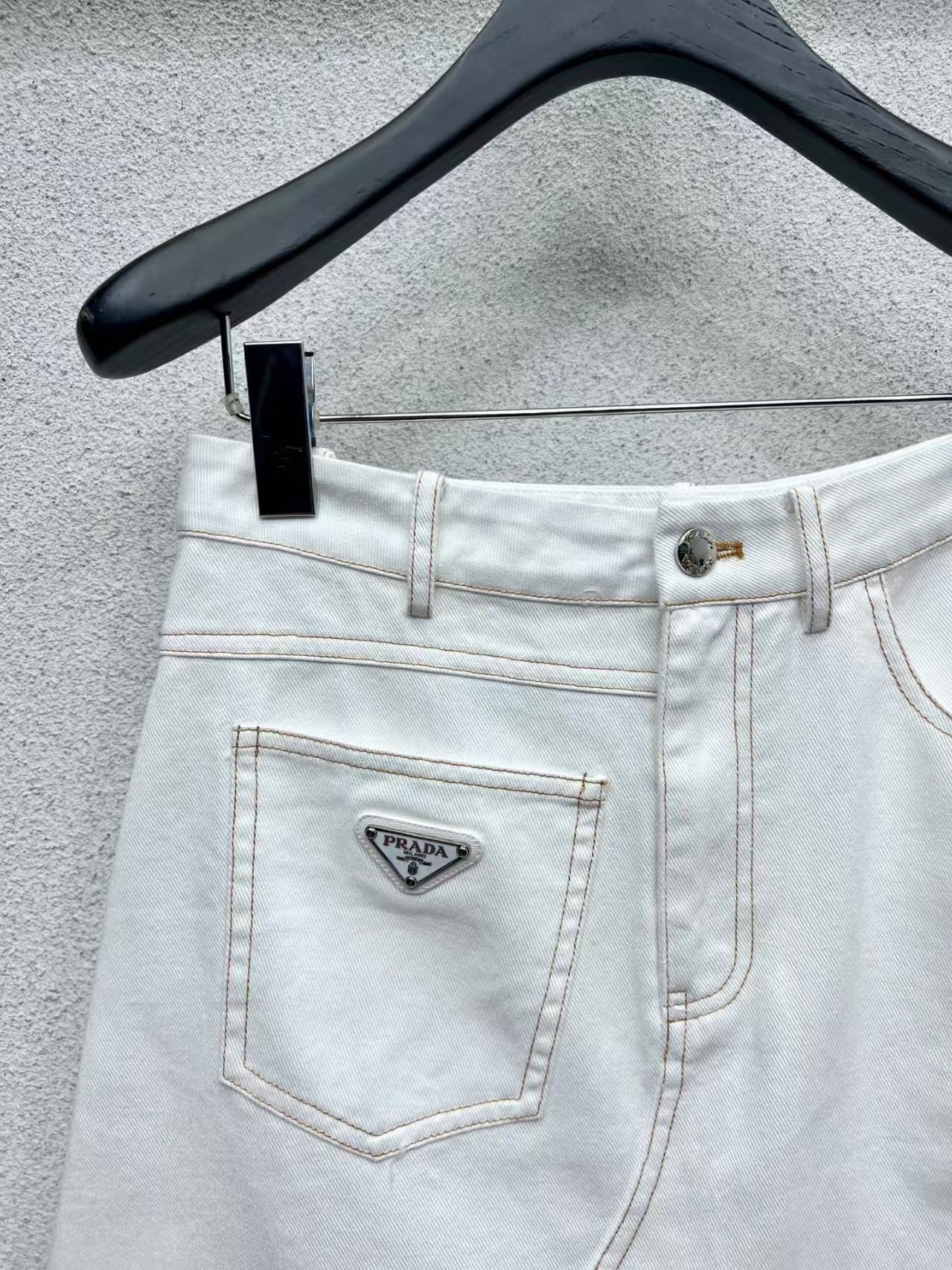 25SS Jeansrock mit Schlitz