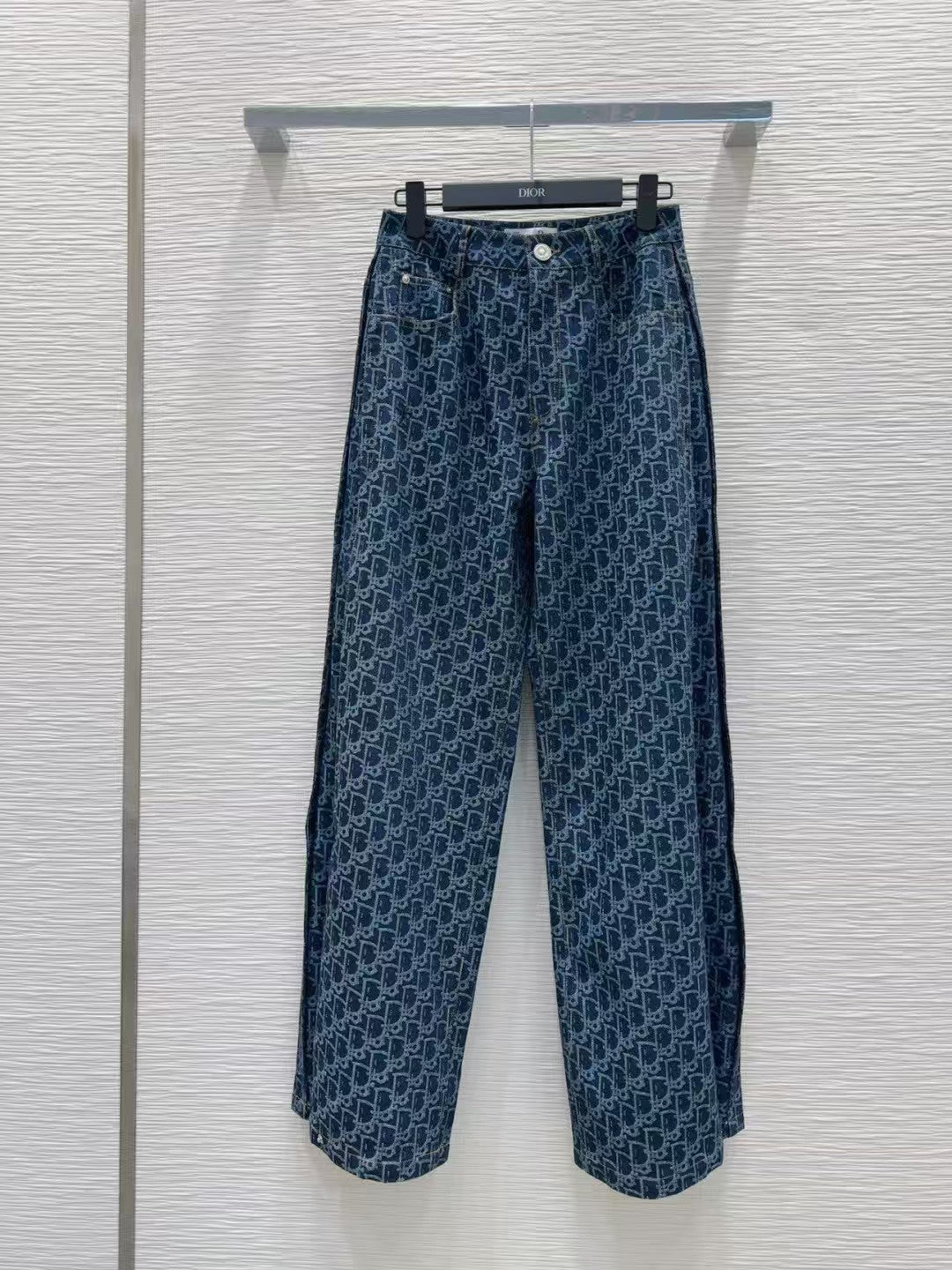 Jupe en jean super tendance 25SS