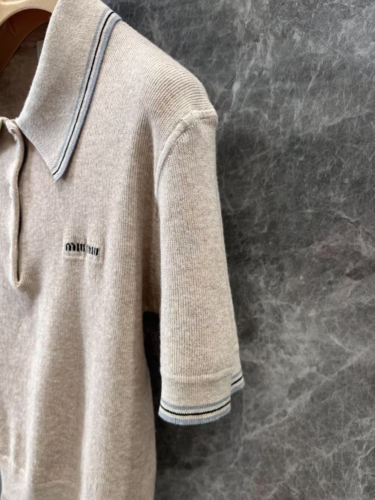 25 Frühling/Sommer Neuheiten Brief Micro Logo Polo Neck Kurzarm Strick